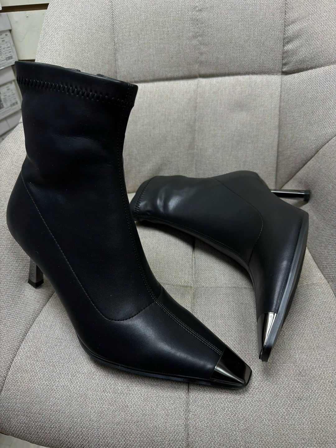 ботильоны женские,женские ботильоны на высоком каблуке с острым носком,женские ботильоны celine,женские ботильоны из натуральной кожи,