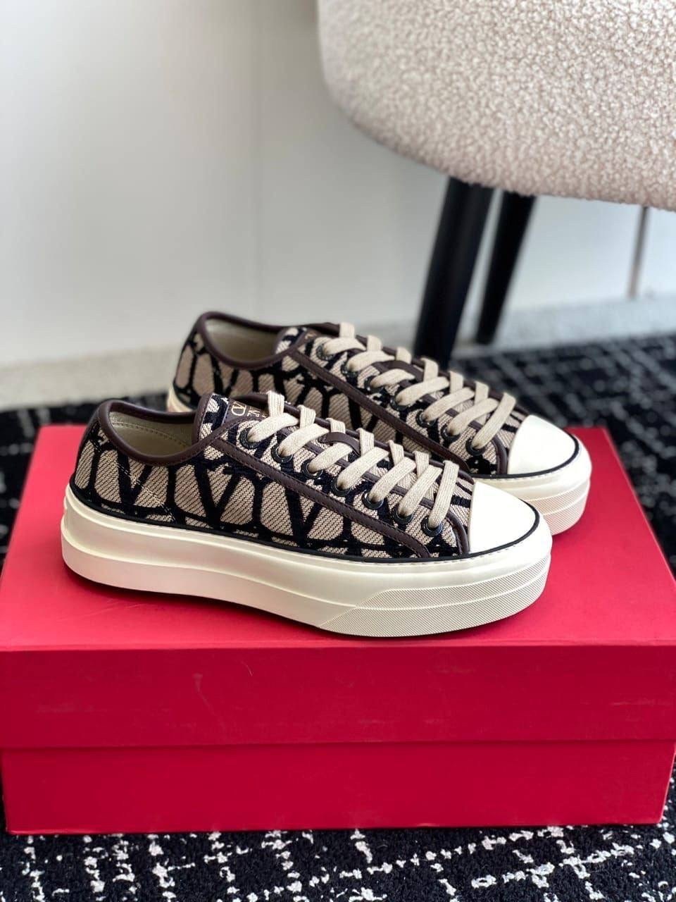 кеды valentino женские,,кеды valentino,кеды диор женские 2026,кеды валентино