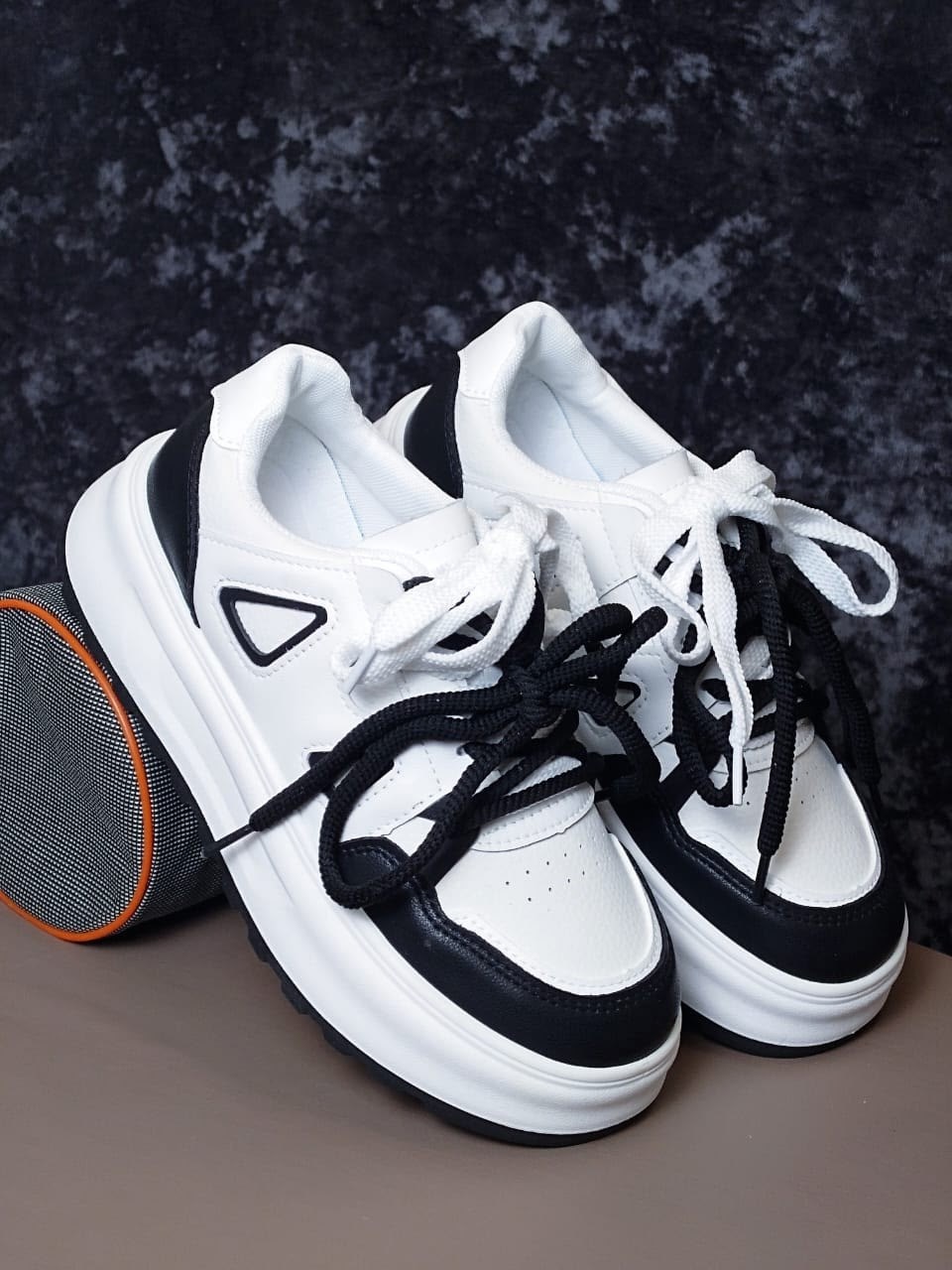 кроссовки женскиe,,кроссовки женские на платформе,кроссовки на платформа,модные кроссовки