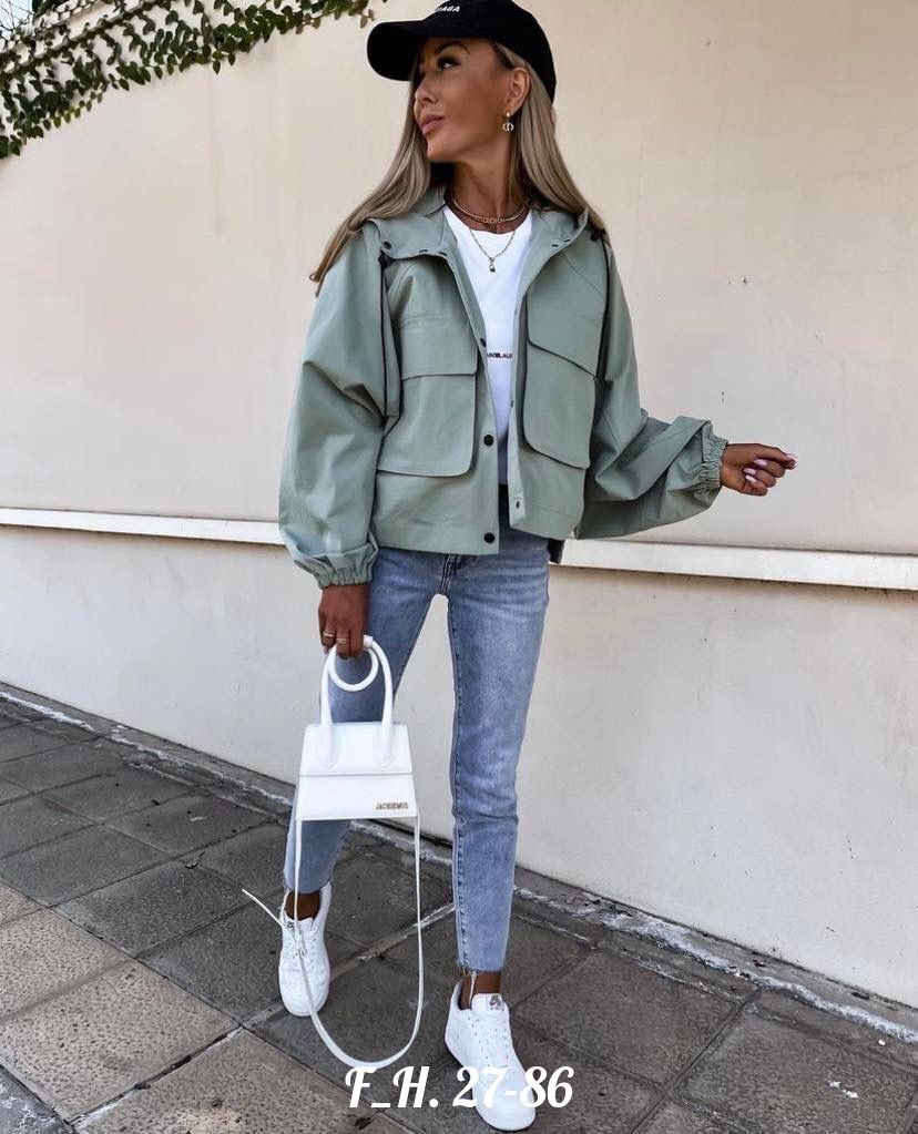 стильная куртка,модная куртка,куртка бомбер женская,куртка бомбер,ветровка оверсайз