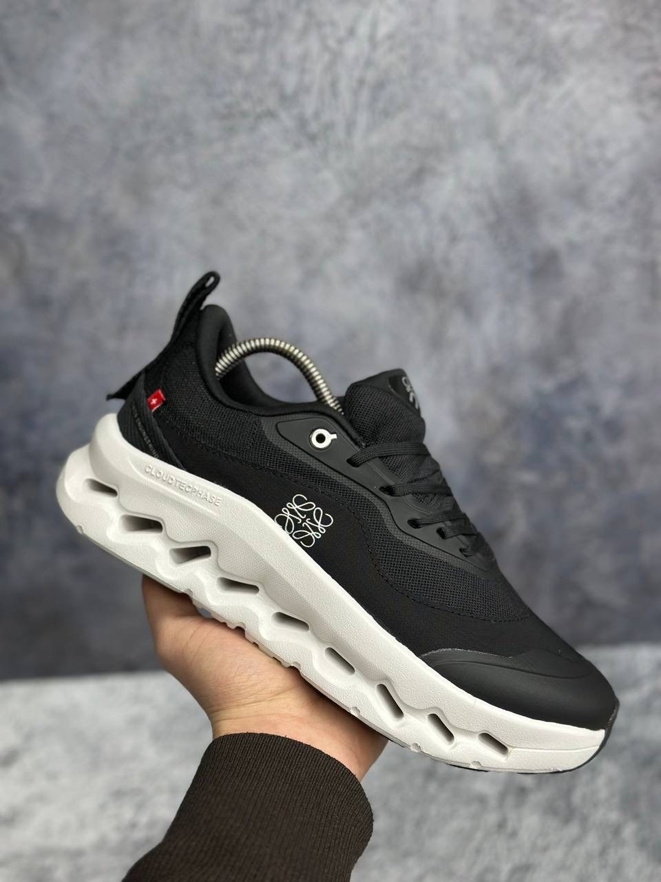 кроссовки cloudtilt 2.0 из коллаборации с loewe on running черный,кроссовки on loewe x cloudtilt 2 черный,кроссовки,on running x loewe cloudtilt 2 "black" sneakers,кроссовки on loewe x wmns cloudtilt