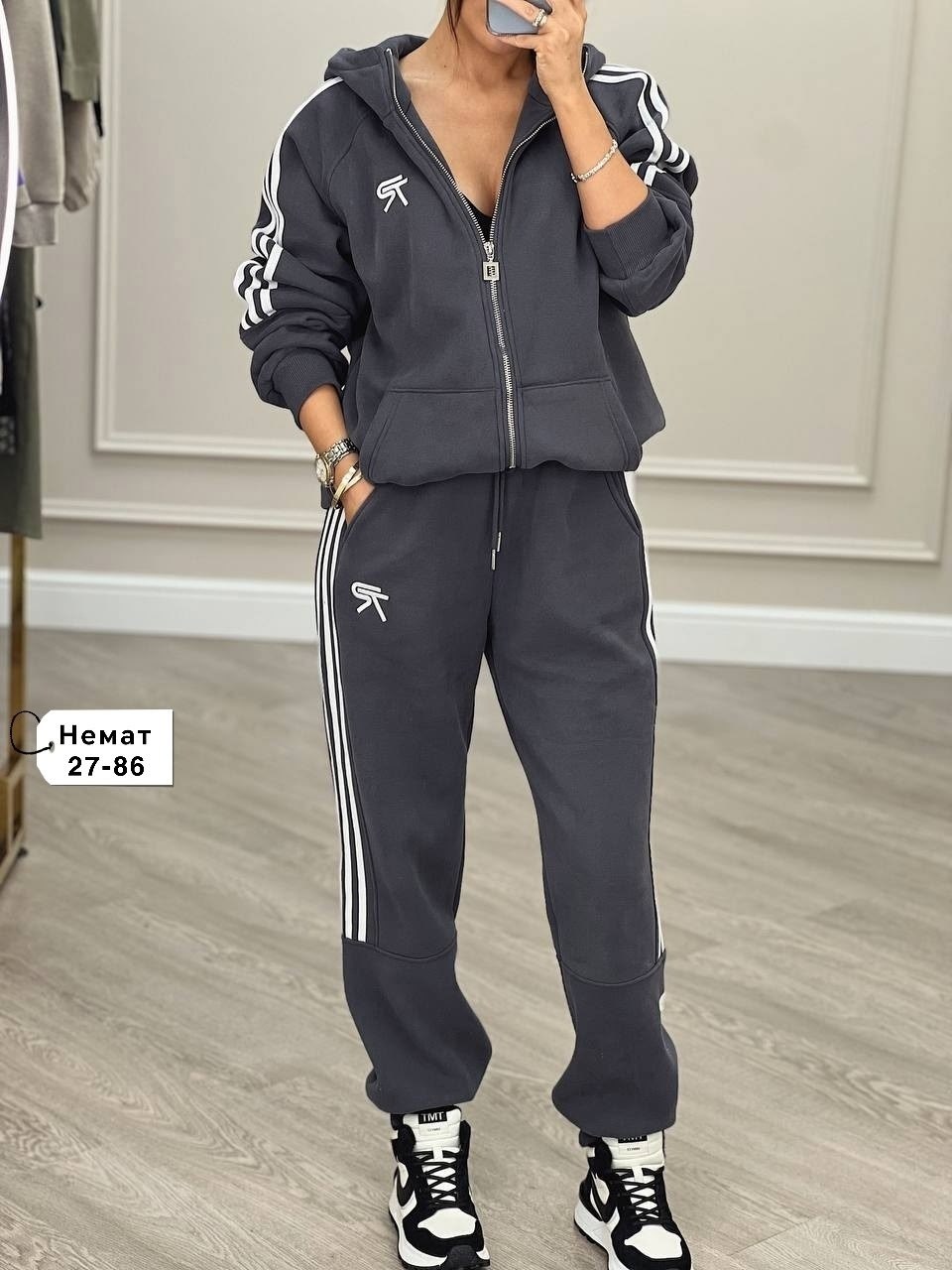 женский спортивный костюм adidas на флисе,женский спортивный костюм adidas,спортивный костюм женский,спортивный костюм адидас женский ,костюм спортивный женский adidas арт. 11432284