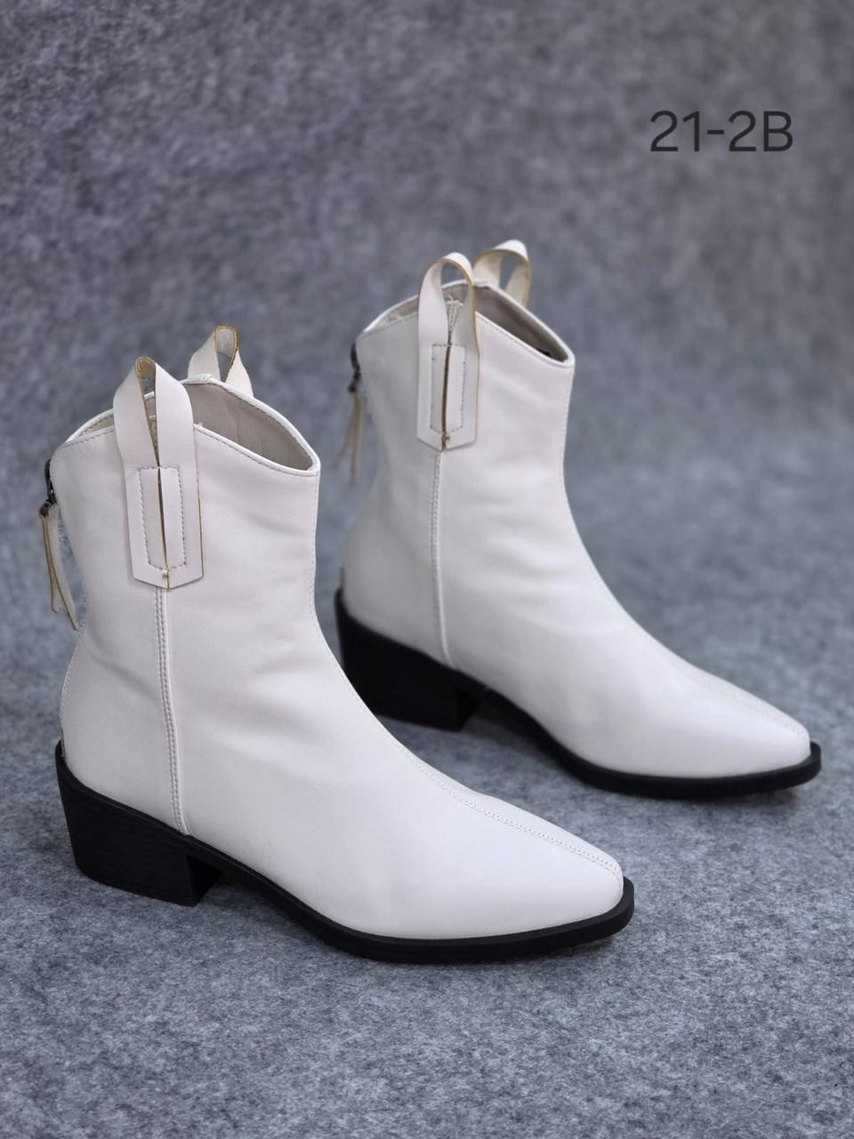 ботинки казаки женские белые,полусапоги женские,ботильоны женские,полусапоги,модные ботильоны