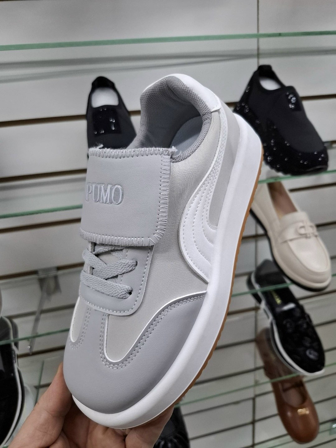 ,женские кроссовки,повседневные кроссовки,кроссовки,спортивная