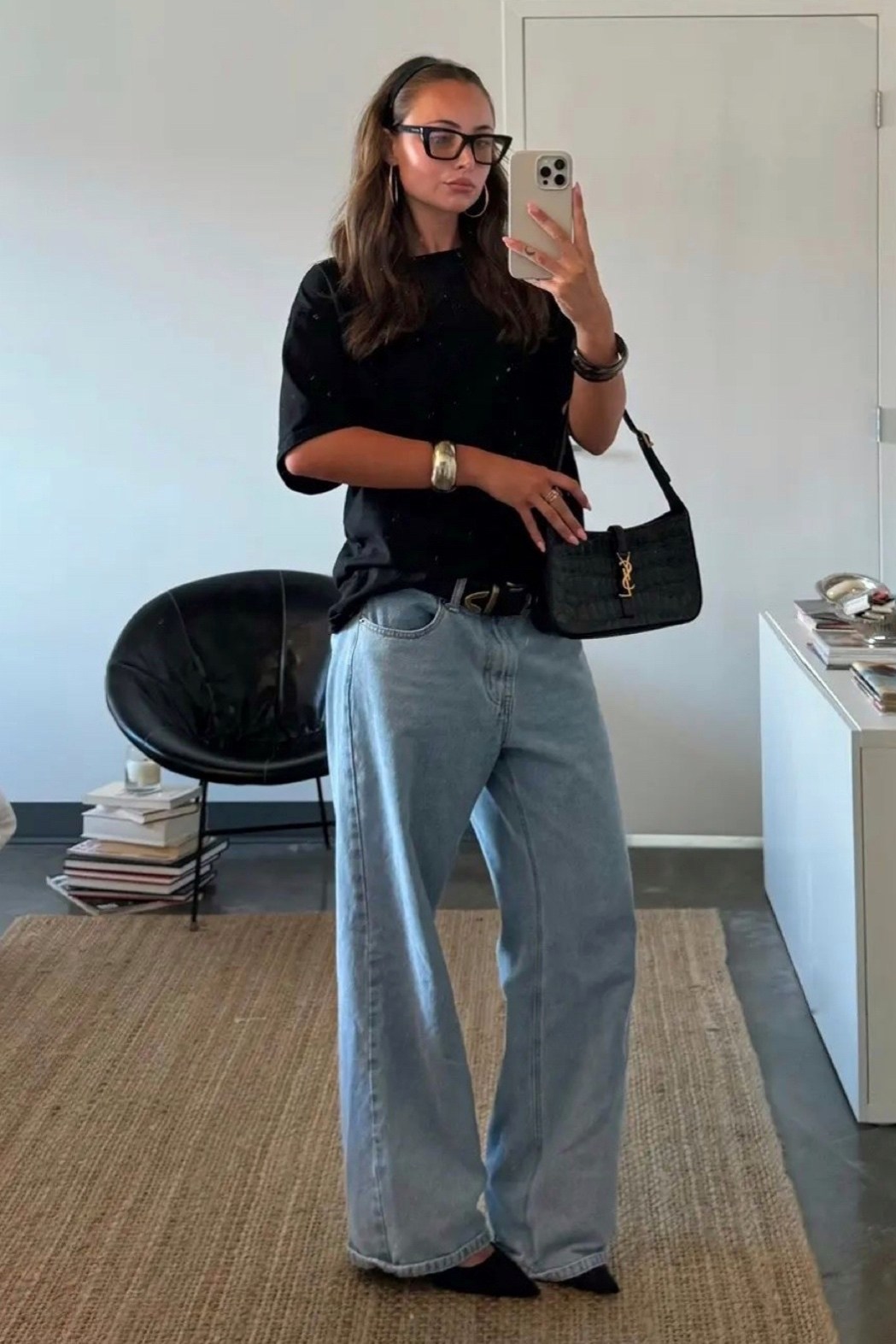 мода стиль,джинсы оверсайз,куртка кожаная,уличная мода