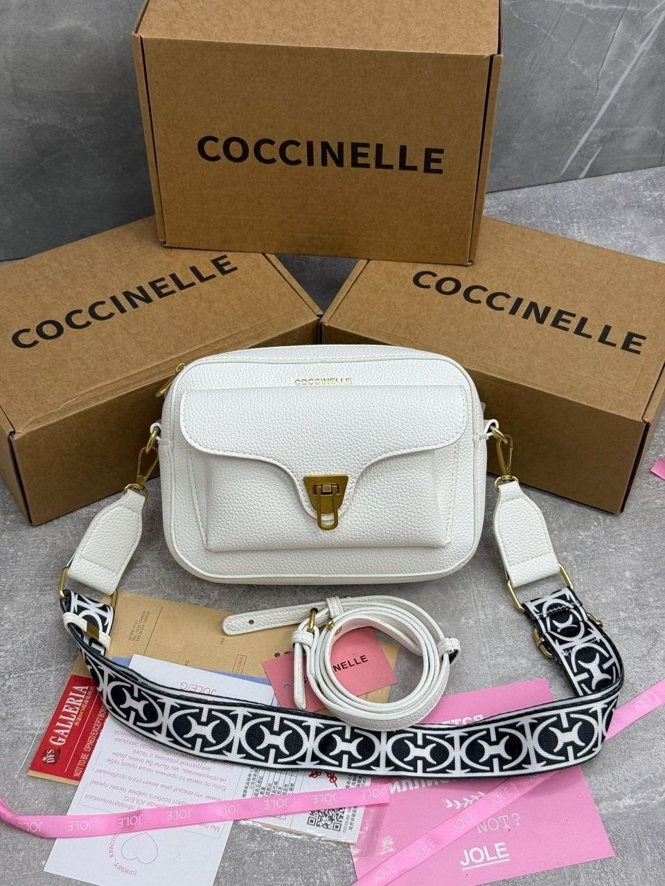 сумка через плечо coccinelle,сумка через плечо beat coccinelle белый,сумка coccinelle,сумка через плечо из зернистой кожи coccinelle beat soft small белый,сумка кросс-боди coccinelle beat soft белый