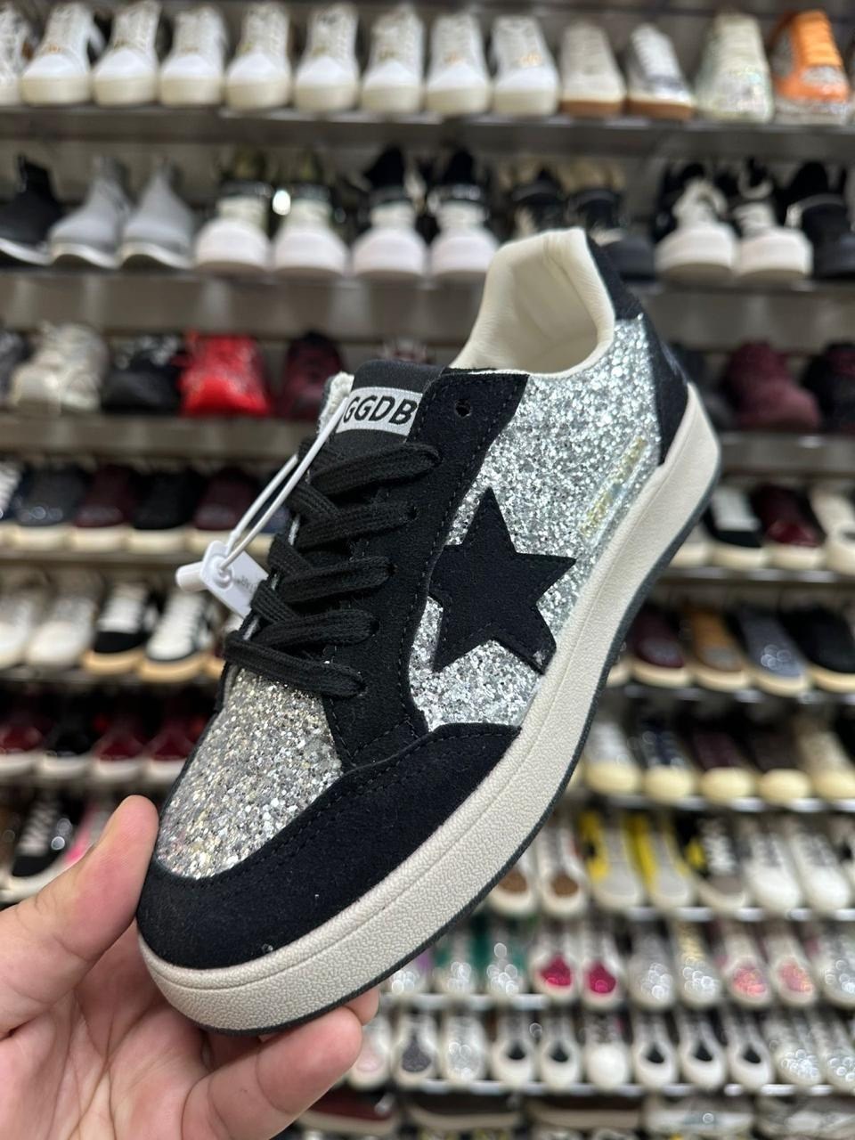 кроссовки golden goose с пайетками на платформе,,кеды golden goose,кроссовки golden goose,женские кроссовки