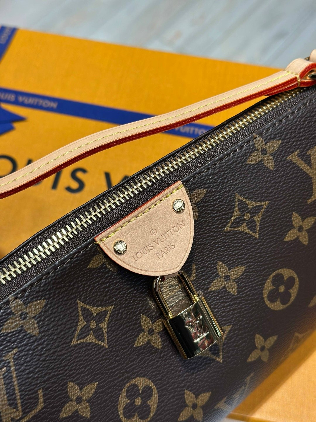 louis vuitton сумка на плечо кросс-боди,сумка женская louis vuitton,сумкa louis vuitton,сумка луи виттон,louis vuitton pochette