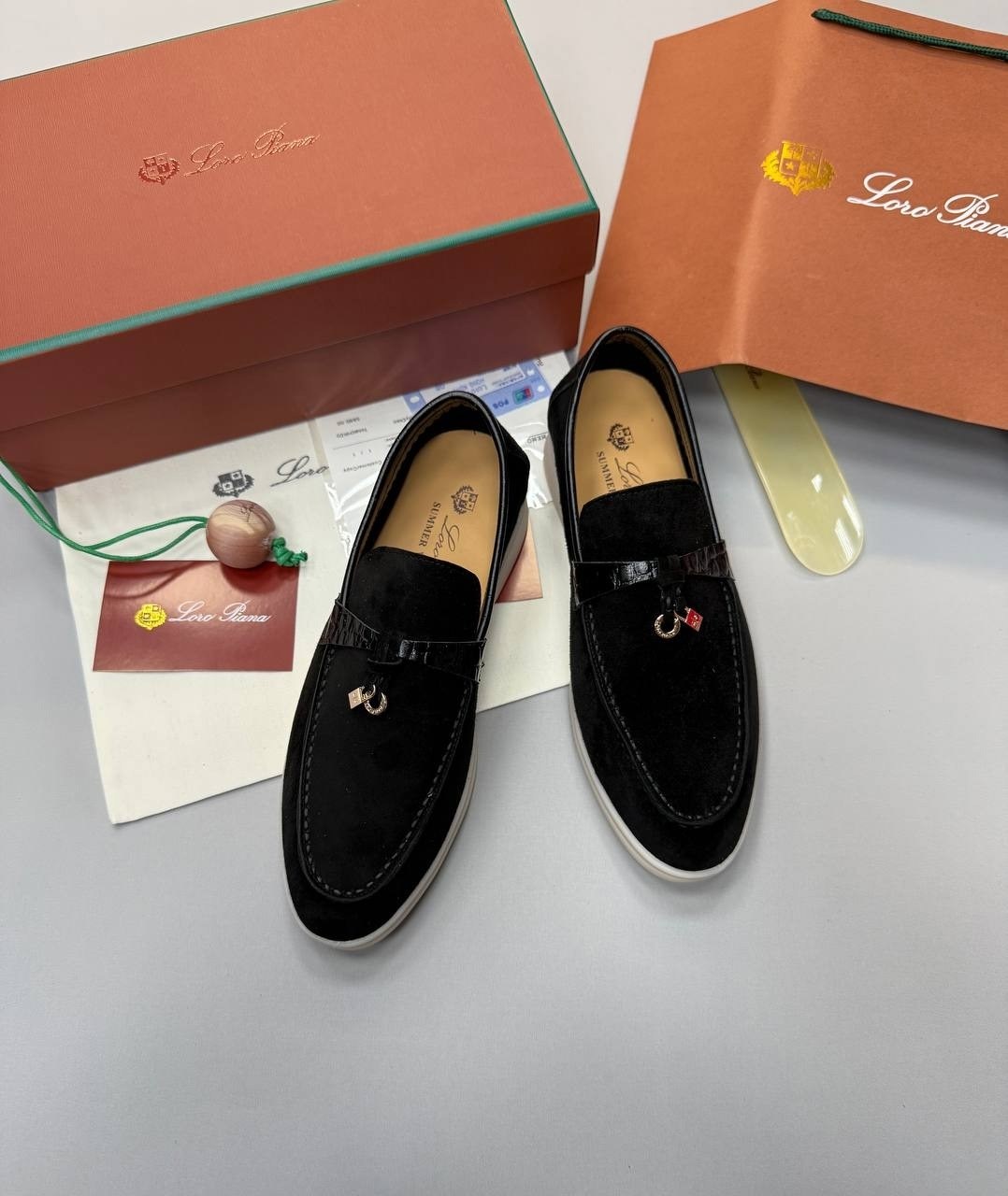 лоферы женские loro piana,,loro piana замшевые лоферы,лоферы loro piana,лоферы замш