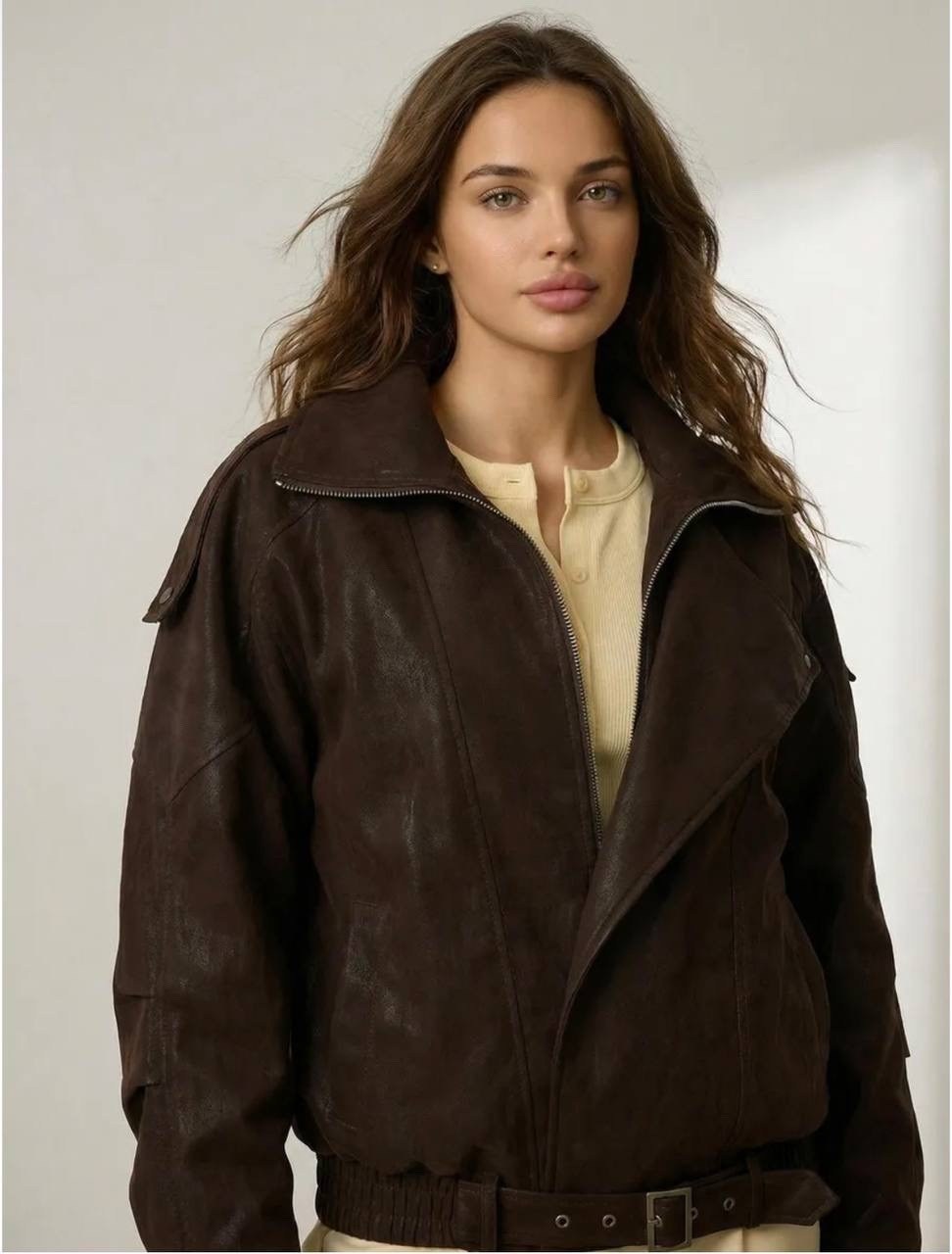 женская куртка бомбер из эко замши коричневого цвета,куртка бомбер,бомбер женская куртка,замшевые куртки,женская куртка бомбер из эко замши коричневого цвета модель № 30446