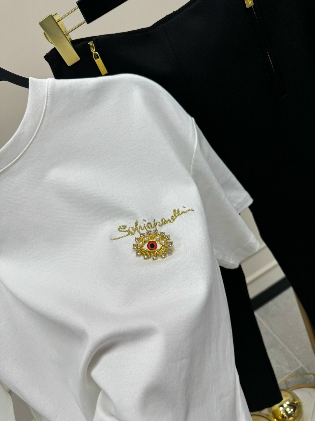 футболки модные,футболки женская,футболки брендовые,футболка,белая футболка