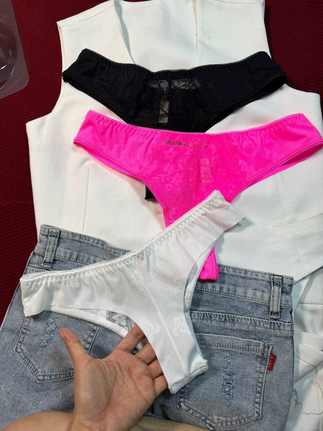 стринги женские кружевные,женские стринги,кружевные стринги,кружевные трусики стринги,стринги нижнее белье