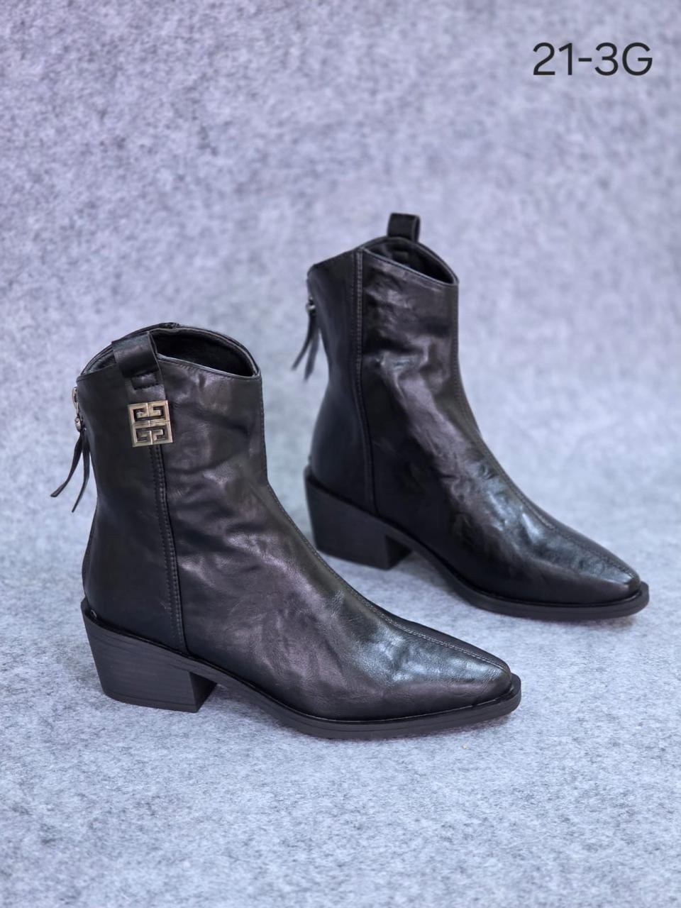 ботинки казаки женские белые,полусапоги женские,ботильоны женские,полусапоги,модные ботильоны