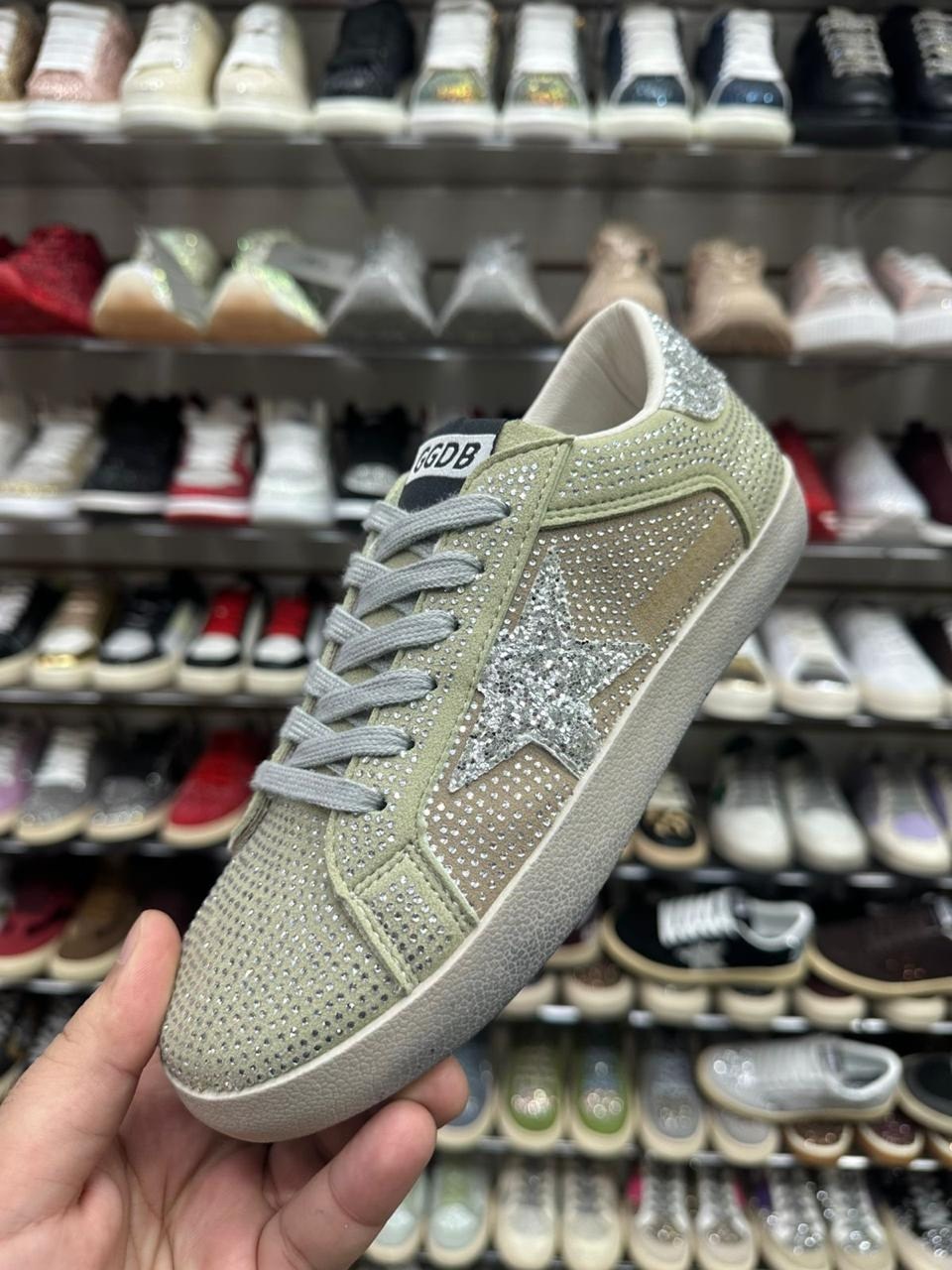 ,golden goose кеды,кеды женские golden goose,кеды golden goose superstar серебряные,голден гус кеды