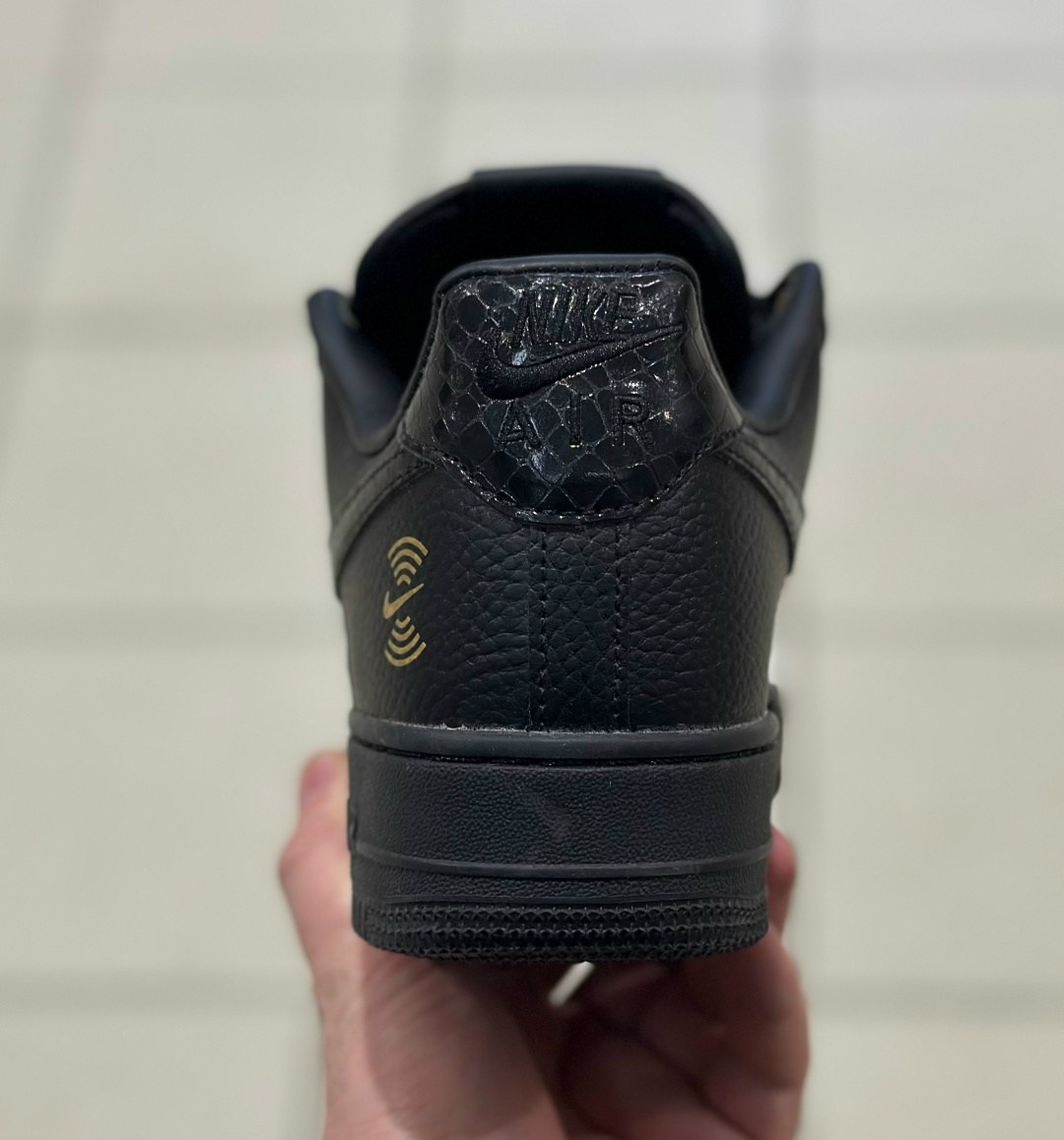 nike air force 1 low black,nike air force 1 low anniversary edition,nike air force 1 07,nike air force 1,nike air force 1 low