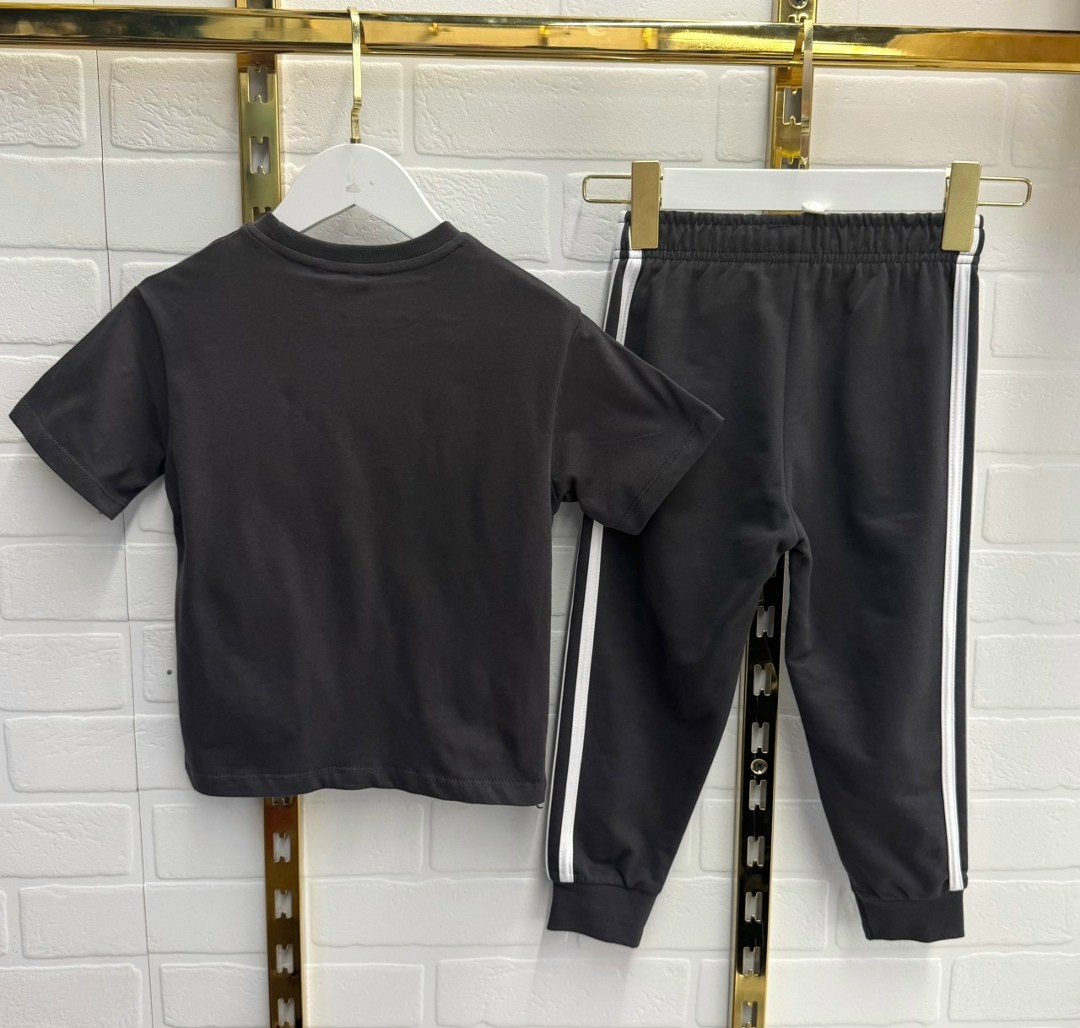 adidas tracksuit,одежда для маленьких мальчиков,одежда для мальчика,стильные дети,костюм адидас