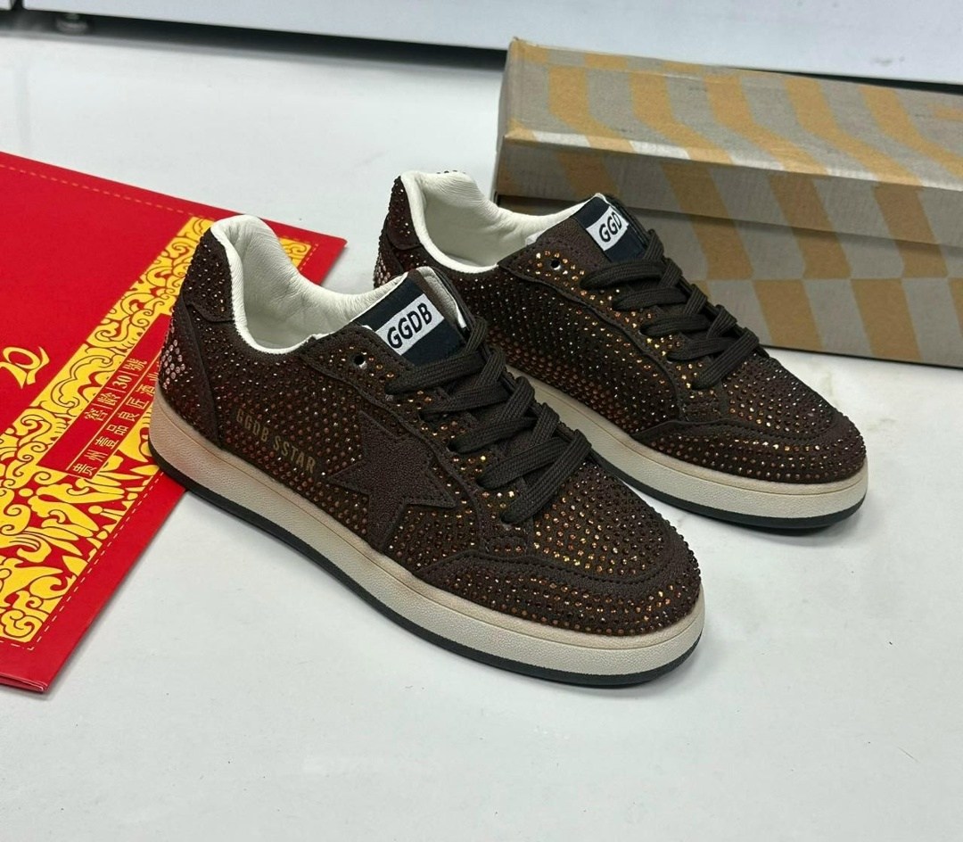 ,golden goose кроссовки,кеды женские golden goose,женские кроссовки,повседневные кроссовки