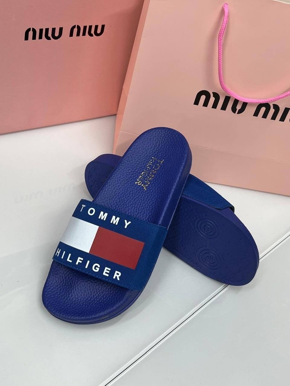 сланцы томми хилфигер мужские,тапочки томми хилфигер,шлепанцы tommy hilfiger,тапки томми хилфигер мужские,шлепанцы томми хилфигер