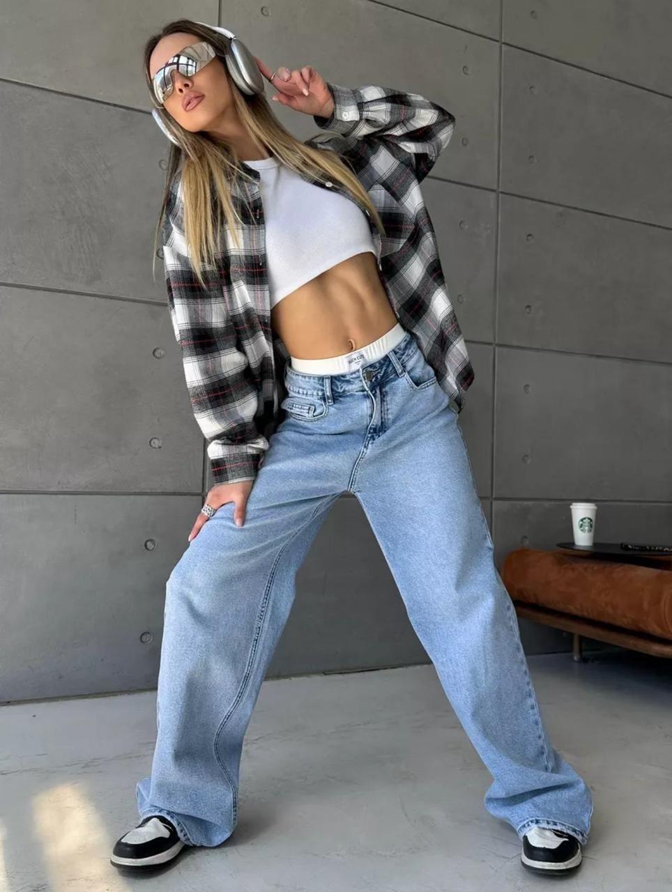 женские широкие джинсы,джинсы широкие,джинсы широкие прямые,джинсы женские,джинсы широкие трубы