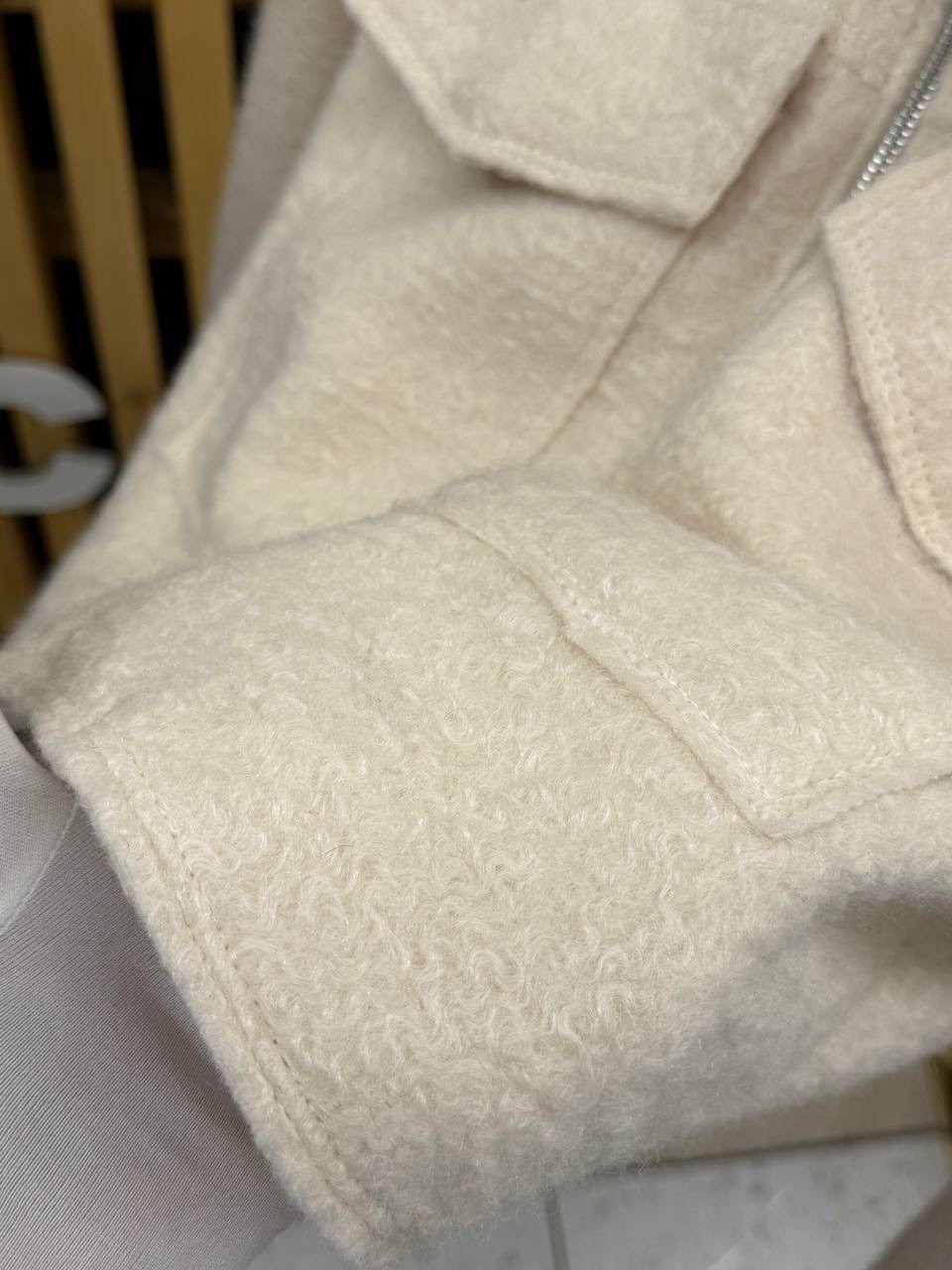 укороченная куртка букле zara,куртка,короткая куртка,легкая куртка,женская куртка