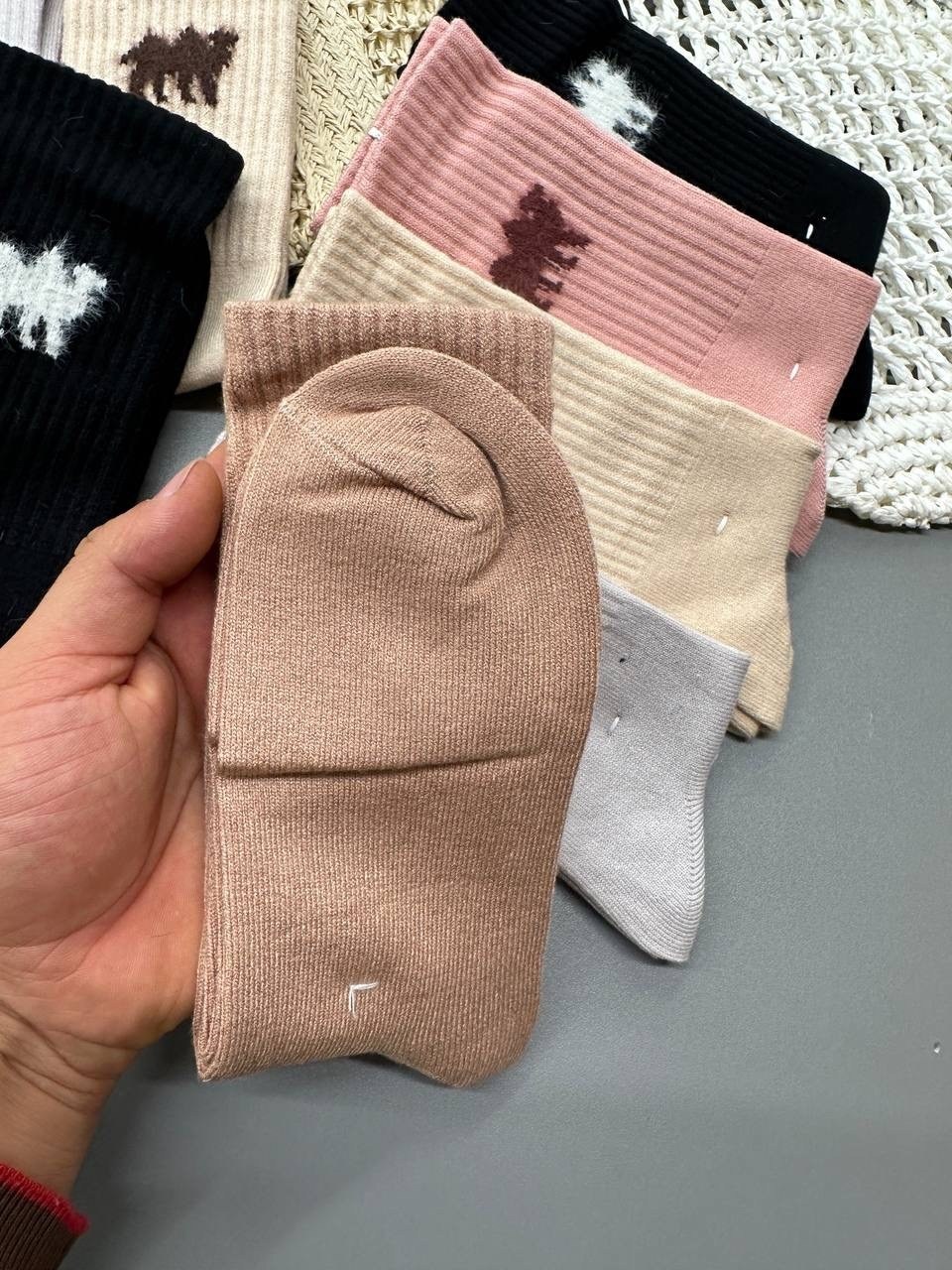 носки хлопковые,женские хлопковые носки,носки женские,носки модная,носки средней длины