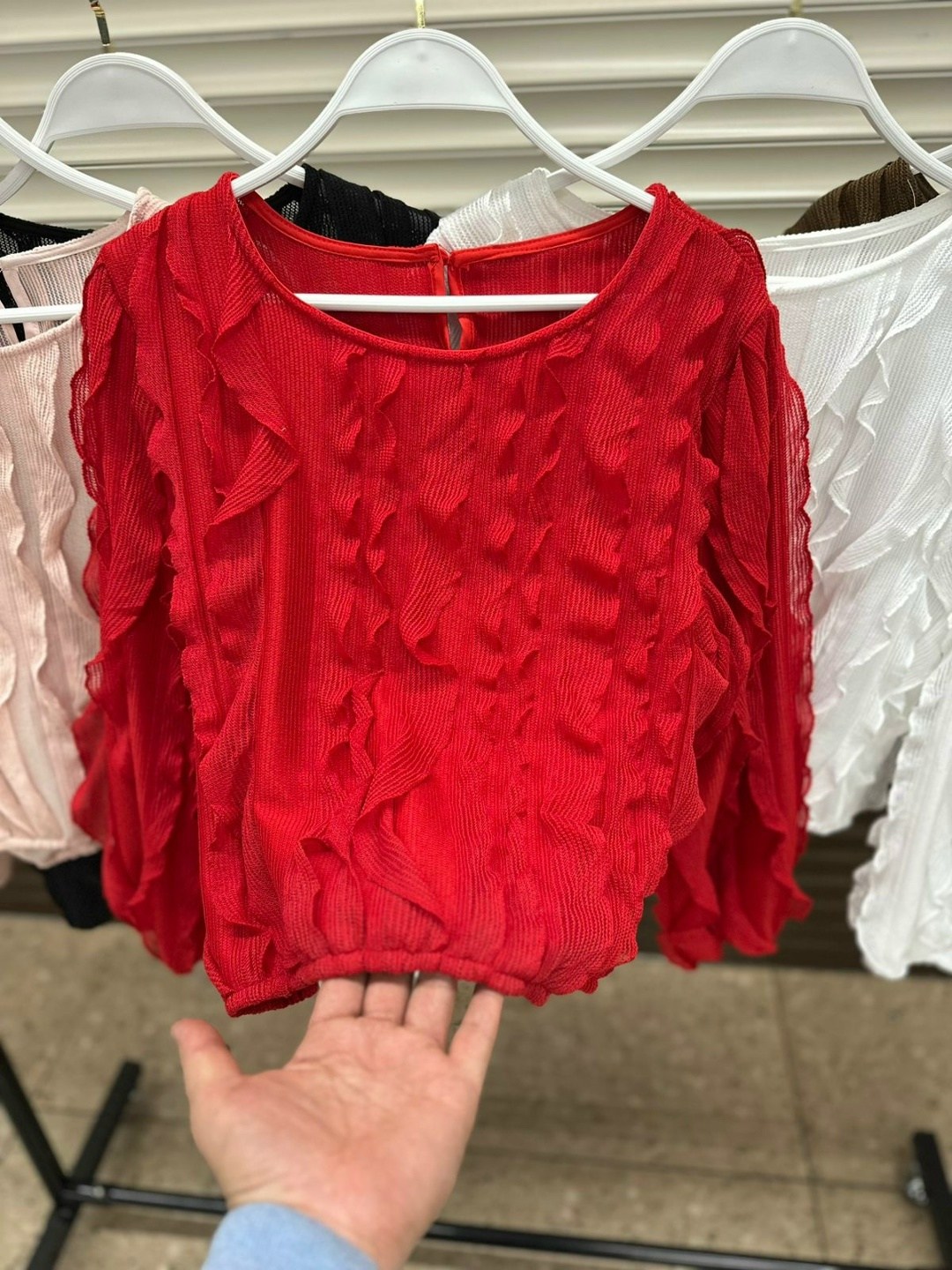 блузки с рюшами,блузка стильная,блузка с оборками,модные блузки с рюшами,женская блузка