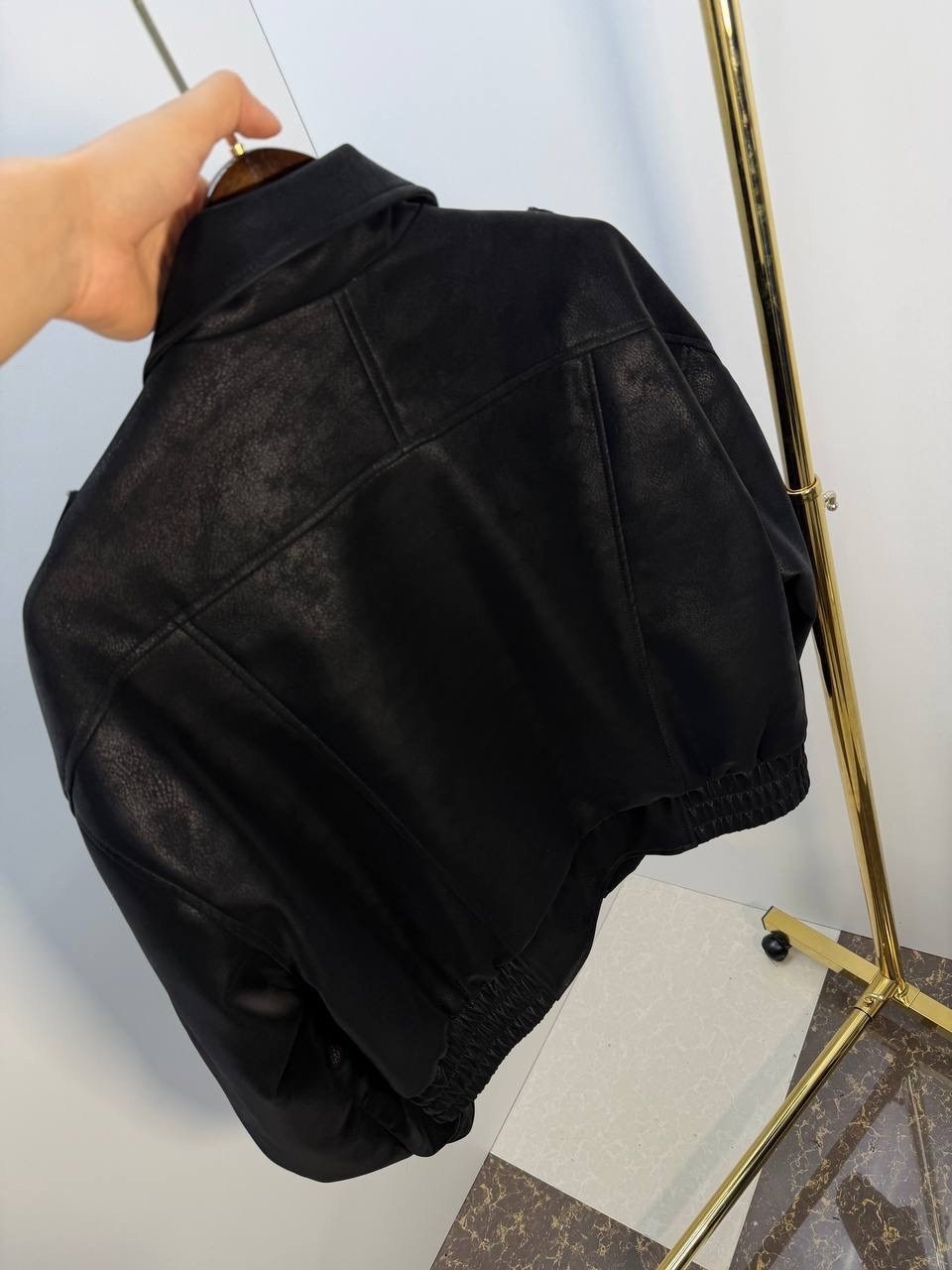 женская куртка бомбер из эко замши коричневого цвета,куртка бомбер,бомбер женская куртка,замшевые куртки,женская куртка бомбер из эко замши коричневого цвета модель № 30446