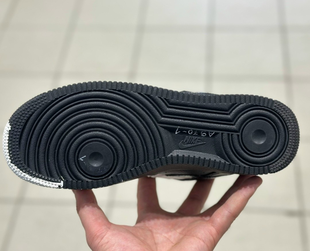 nike air force 1 low black,nike air force 1 low anniversary edition,nike air force 1 07,nike air force 1,nike air force 1 low