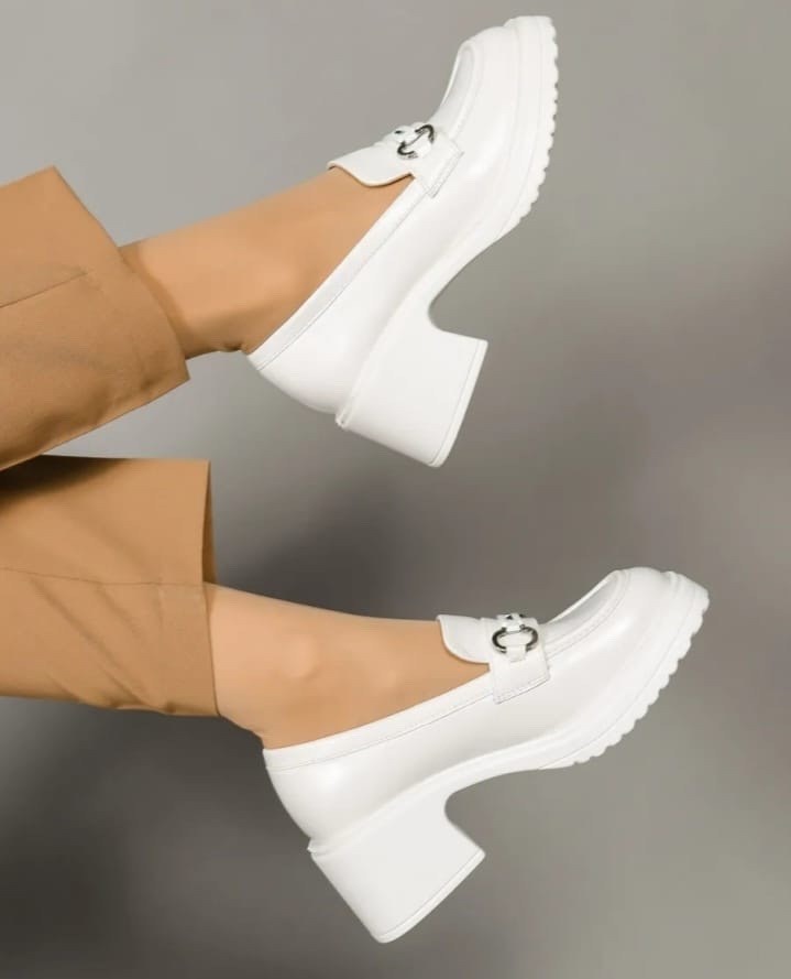 ,лоферы женские,белые лоферы,женские туфли лоферы, женская