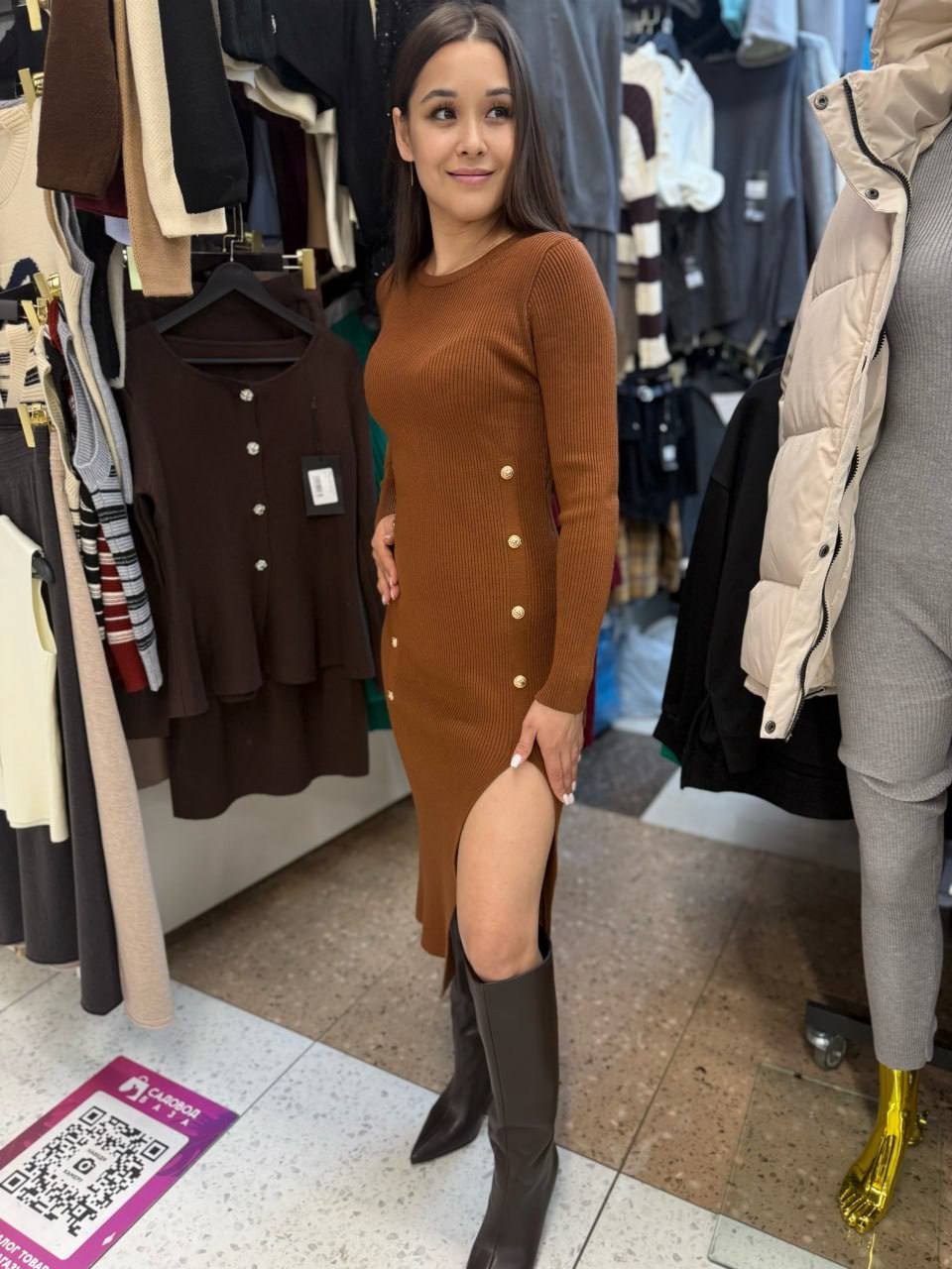 платье,платье лапша,трикотажное платье,вязаное платье,платье с пуговицами