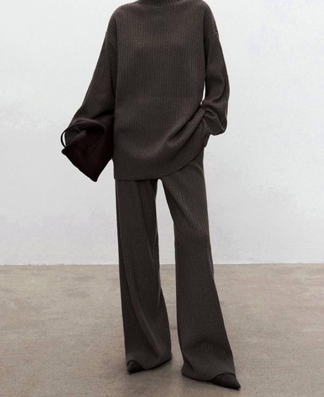 свитер оверсайз вязаный с горлом,удлиненный свитер,свитер оверсайз удлиненный,свитер с высоким воротом,свитер женский оверсайз