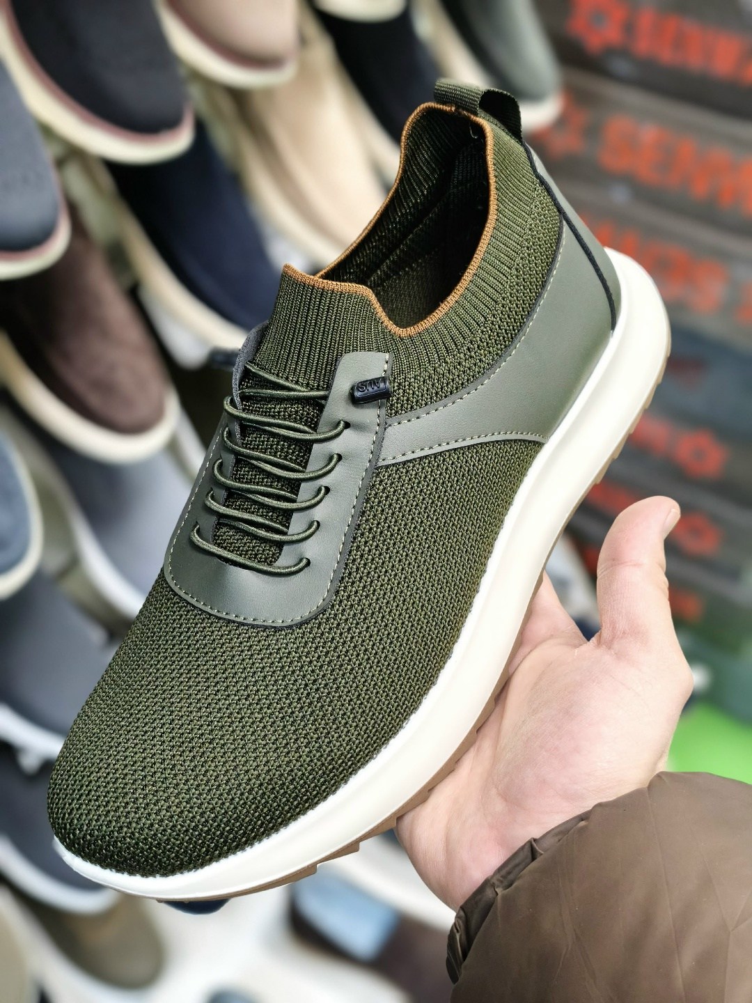 ,мужские кроссовки,повседневные кроссовки,кроссовки бежевые,повседневная