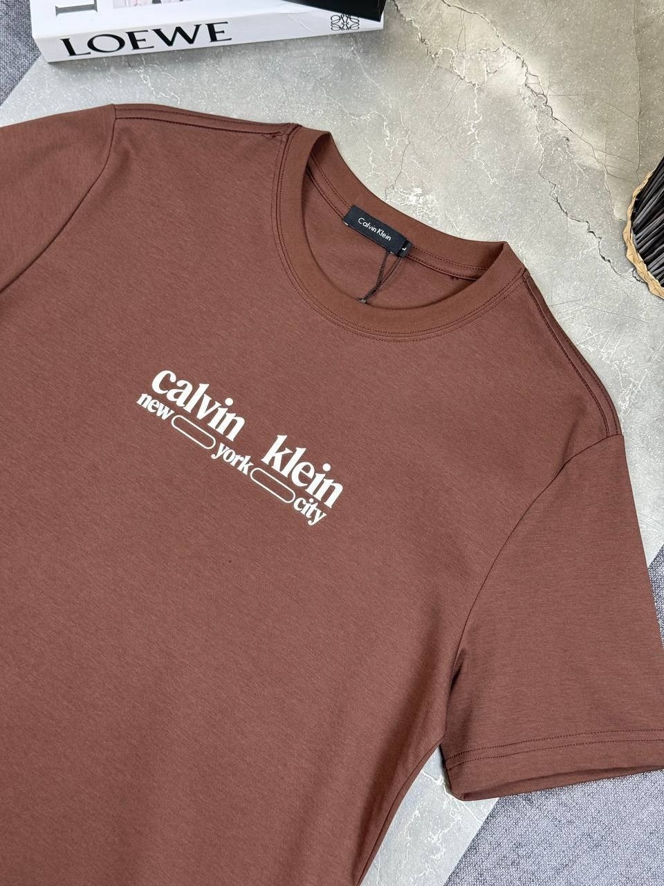 брендовая мужская футболка calvin klein,футболки мужские,футболка calvin klein бежевая,хлопковая футболка calvin klein,футболки для мужчин