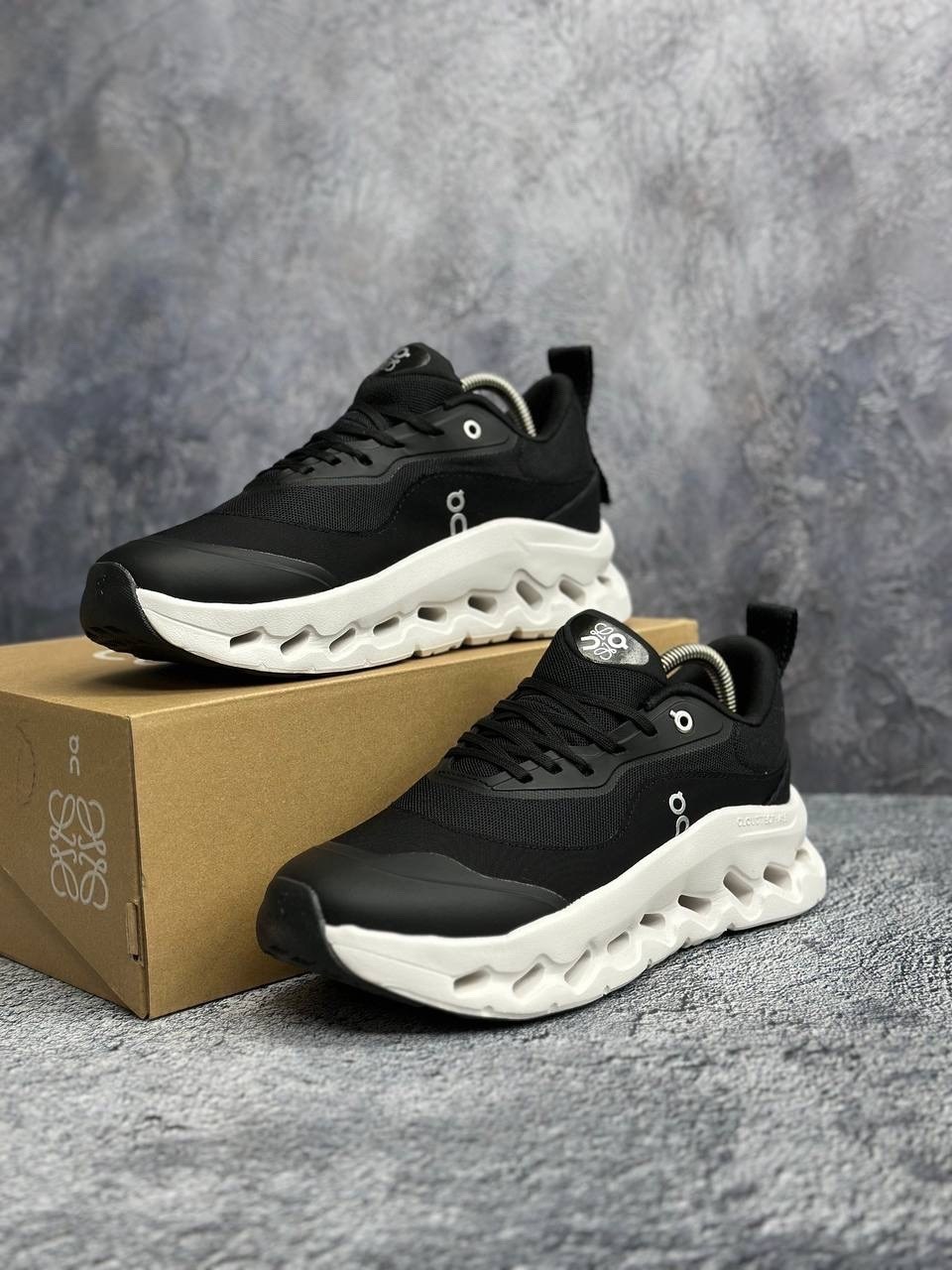 кроссовки cloudtilt 2.0 из коллаборации с loewe on running черный,кроссовки on loewe x cloudtilt 2 черный,кроссовки,on running x loewe cloudtilt 2 "black" sneakers,кроссовки on loewe x wmns cloudtilt