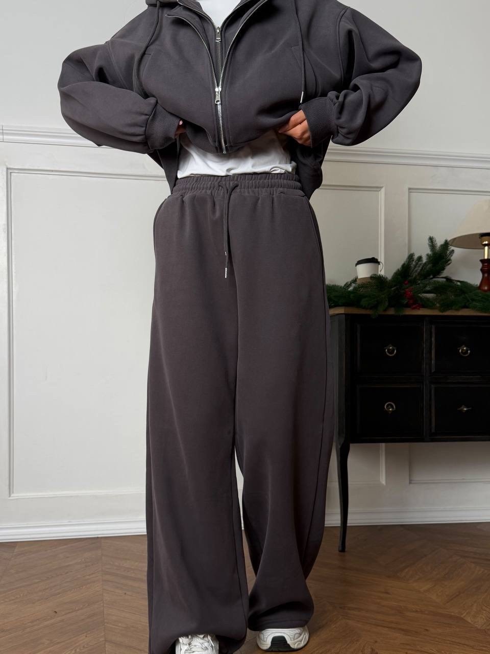 бежевый костюм,брючный костюм,костюм женский,спортивный костюм,спортивный костюм бежевый