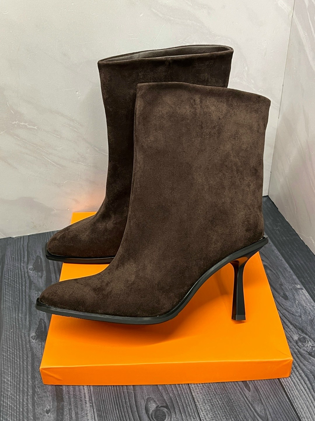 ботильоны замшевые,женские ботильоны,,женская ,ботильоны модные