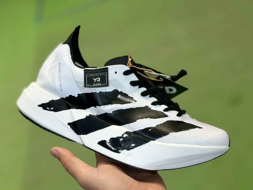 кроссовки adidas,кроссовки adidas adizero,черные кроссовки adidas,кроссовки,кроссовки мужские adidas