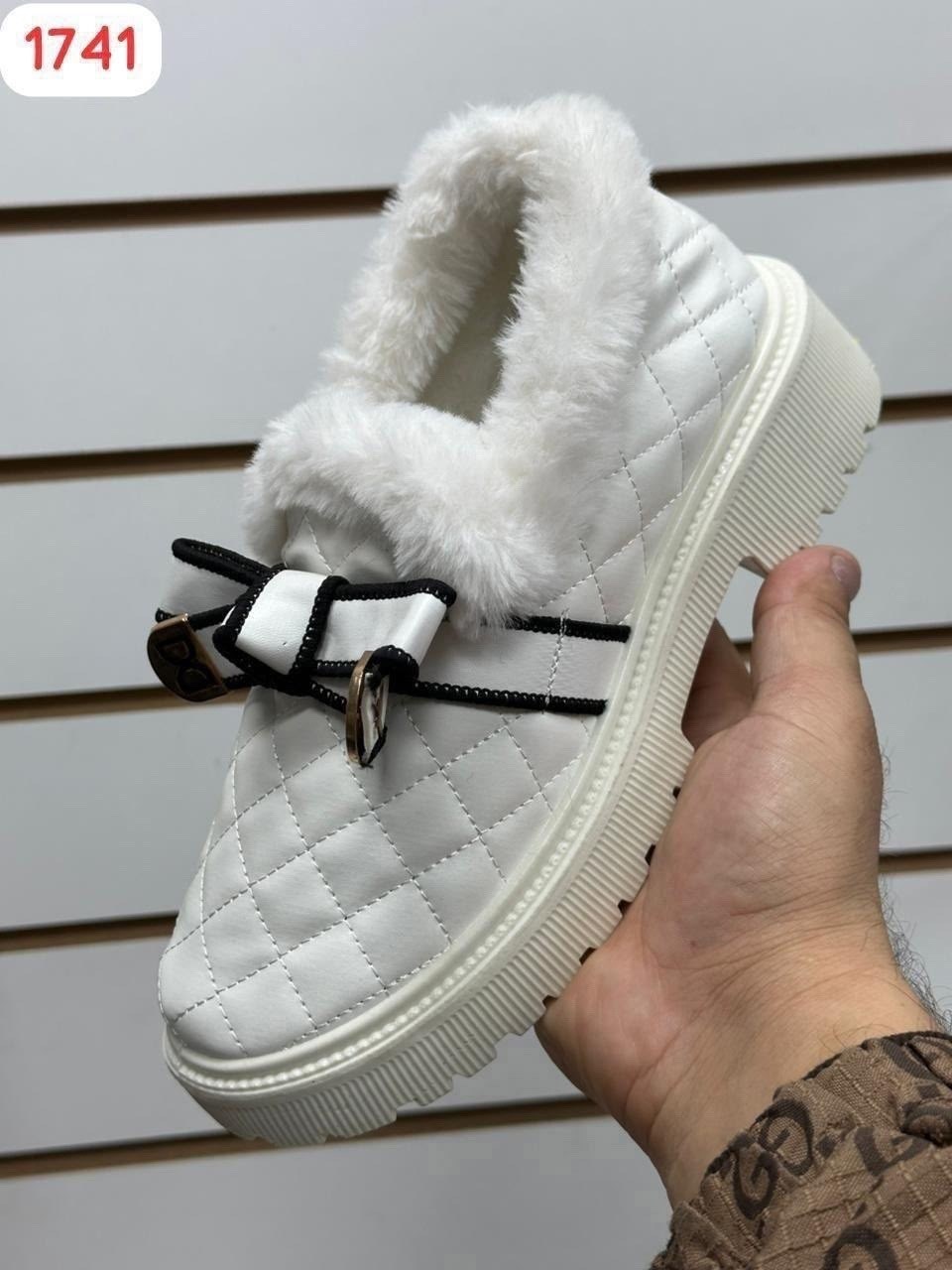 ,угги женские,зимняя женская ,модные угги,женская