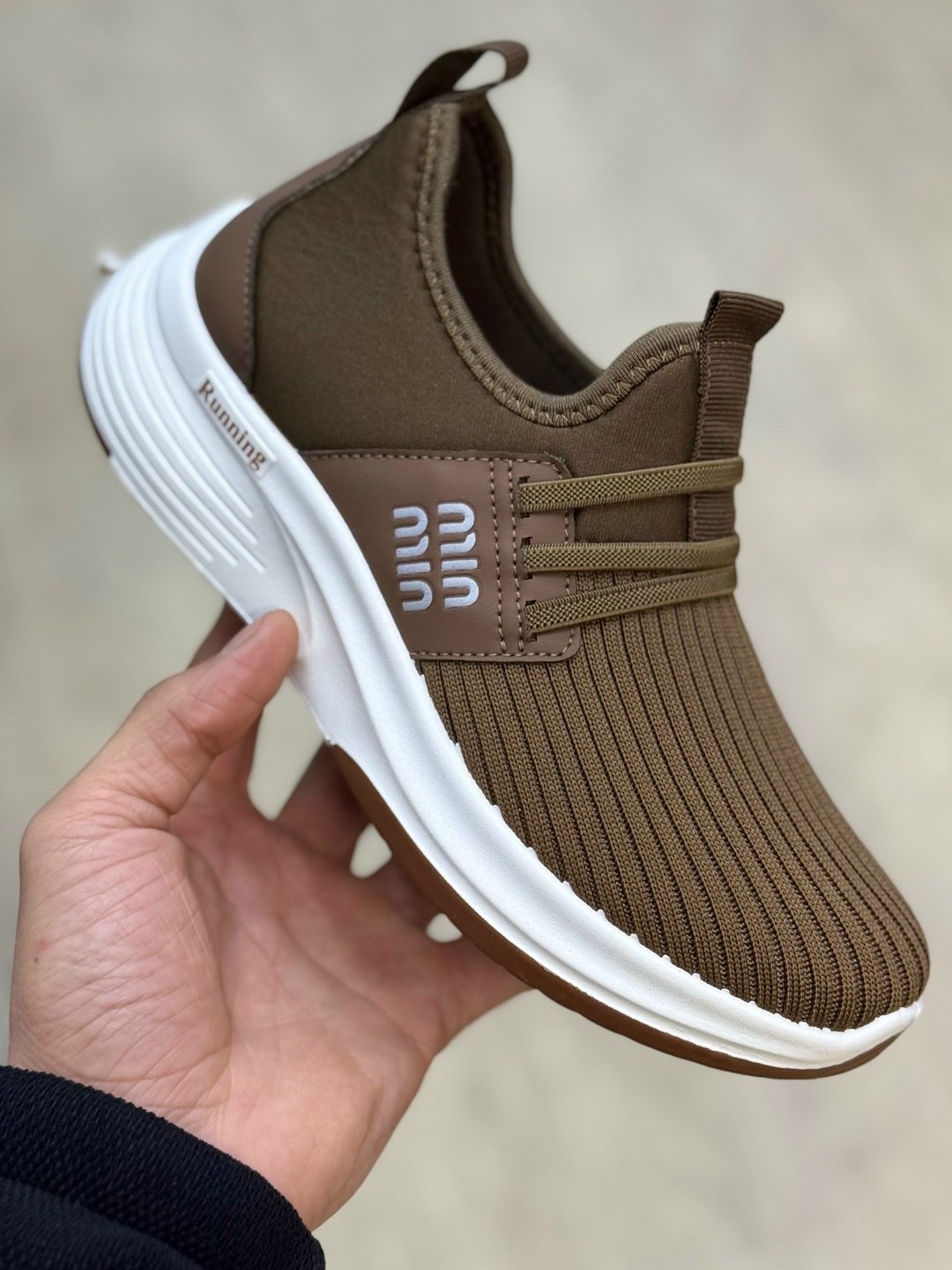 ,спортивная ,мужские кроссовки,повседневные кроссовки,кроссовка мужской