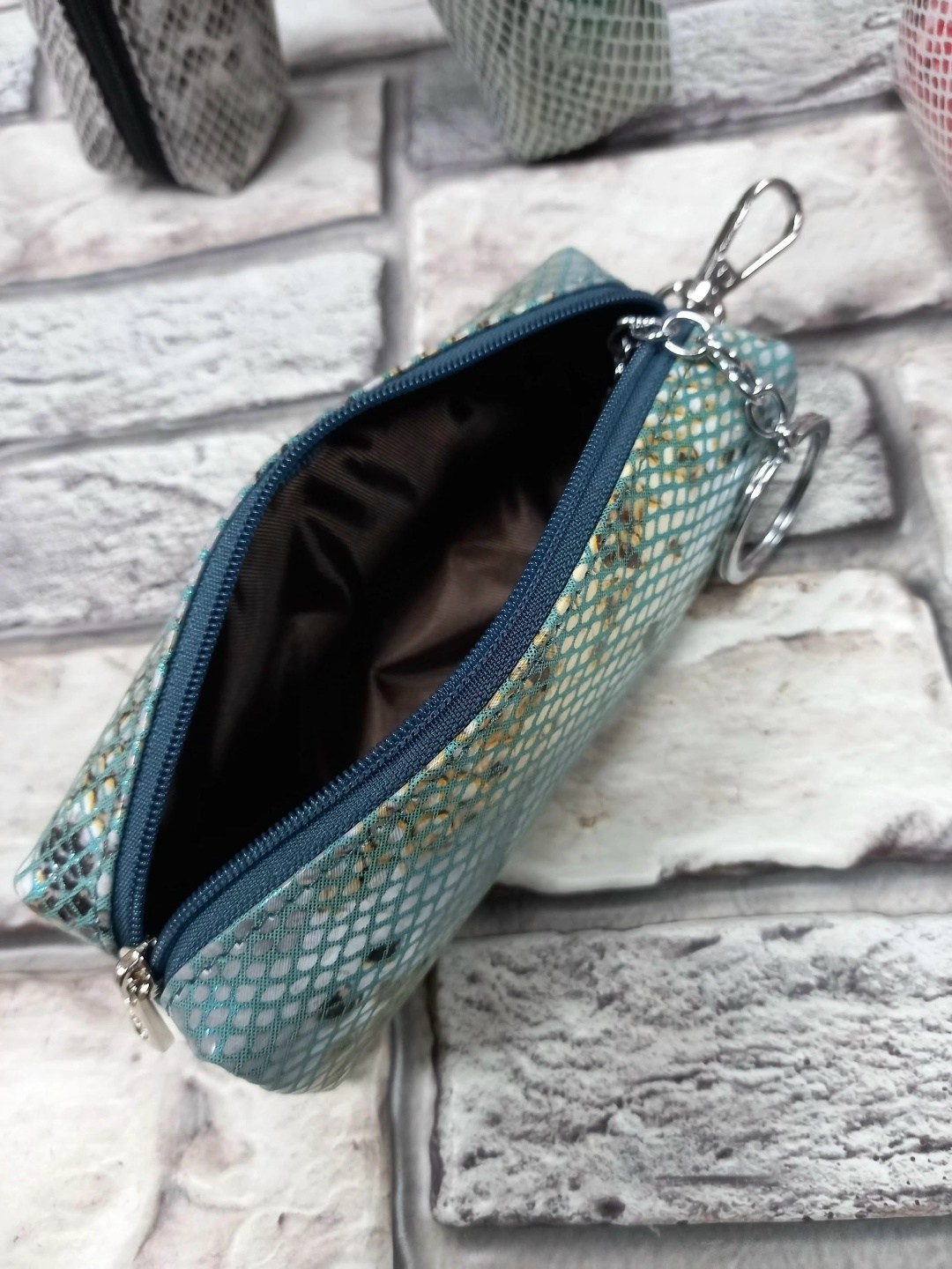 ключница кожаная,ключница на молнии,ключница,ключница из кожи,ключница под змеиную кожу
