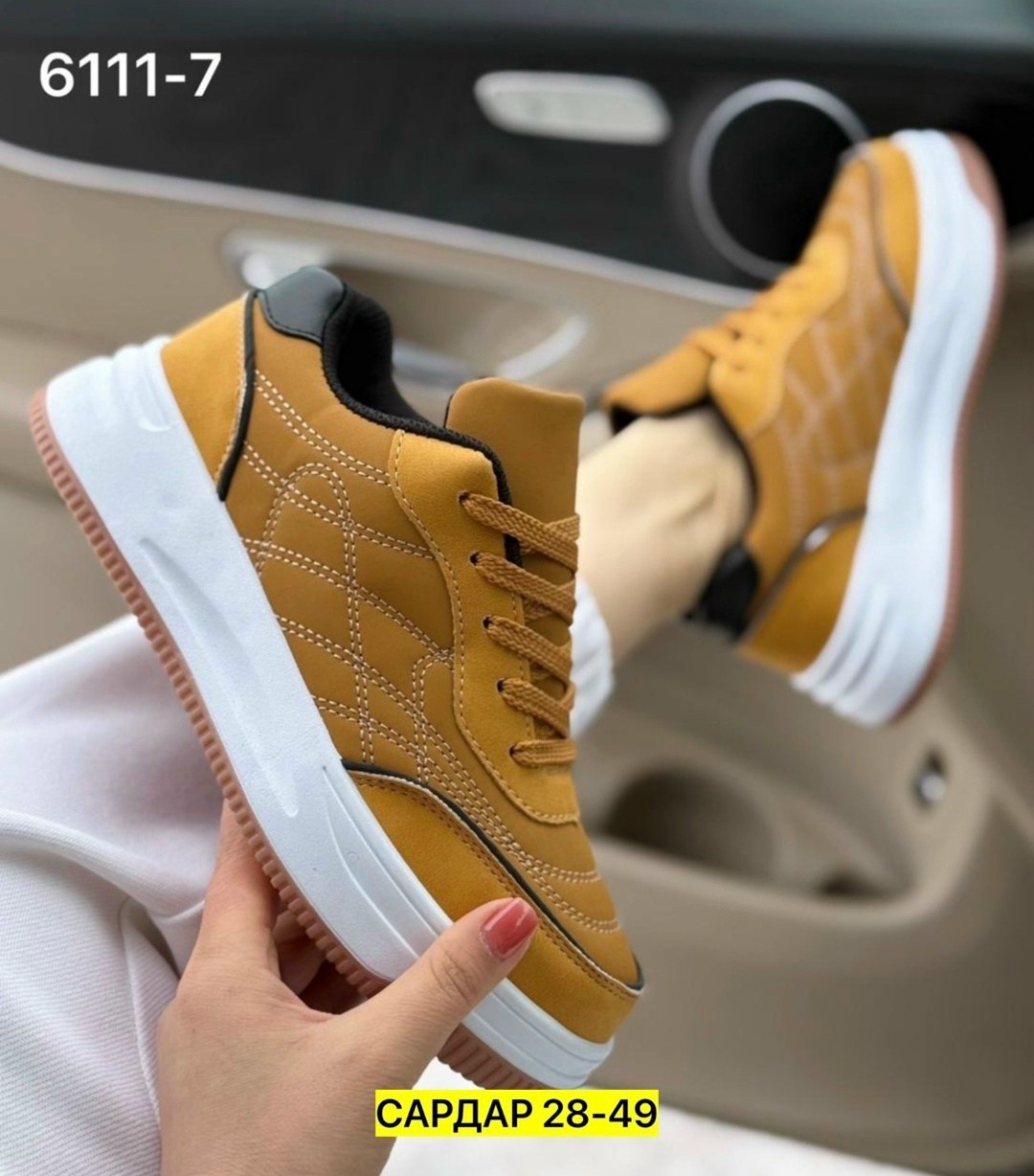 ,женские кроссовки,кроссовки повседневные,модные кроссовки,кроссовка