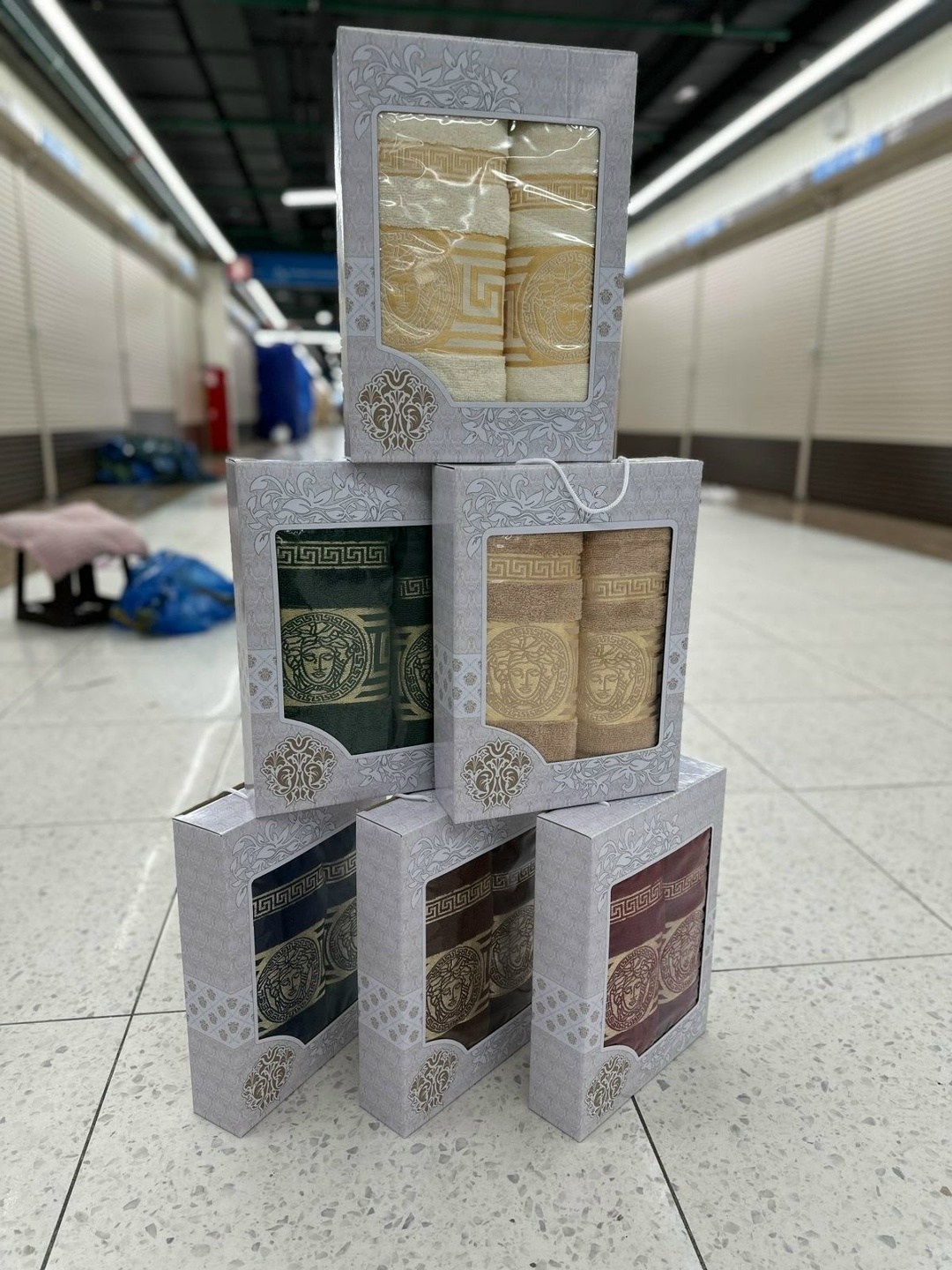 набор полотенец,подарочные наборы полотенец,полотенца лидер набор полотенец версаче 3 шт,набор махровых полотенец,набор полотенец версаче в коробке 2 шт