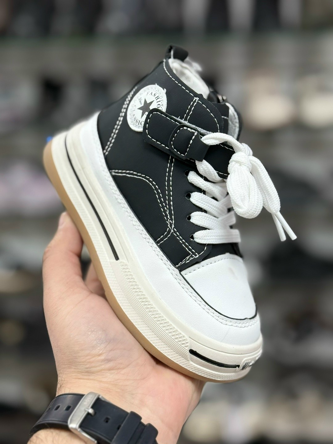 детские ботинки,,детская ,демисезонные кроссовки для мальчика, для мальчика