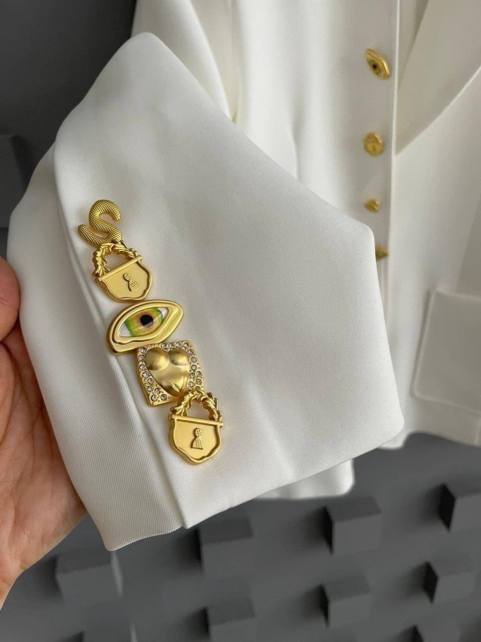 женский белый пиджак,костюм женский брючный,костюм женский,белый костюм брючный женский,пиджак женский