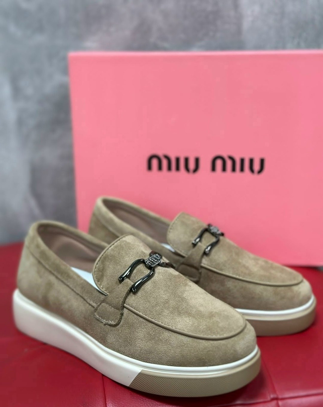 лоферы loro piana женские,лоферы loro piana,лоферы из натуральной замши loro piana,лоро пиано лоферы,бежевые лоферы