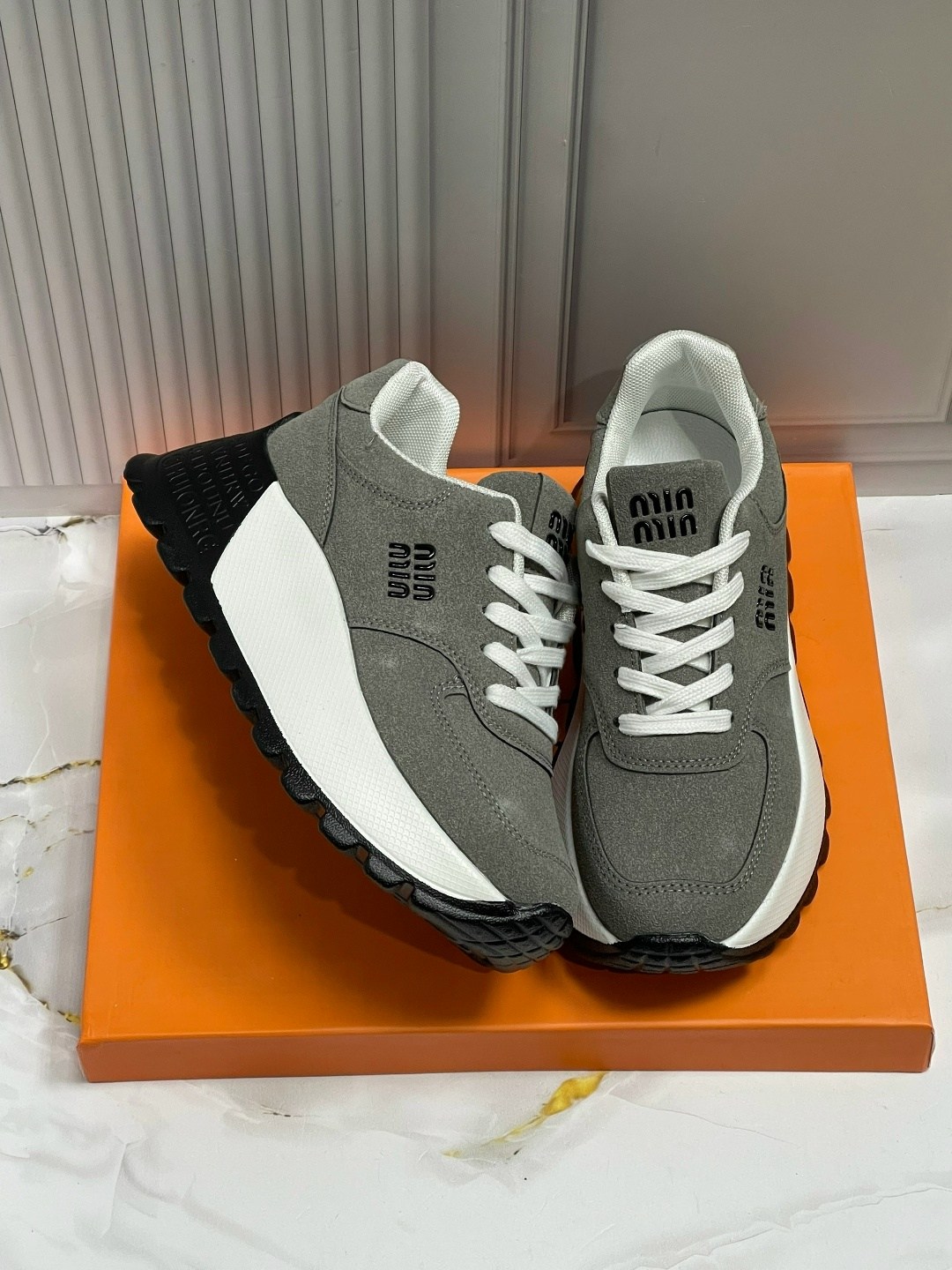 женские кроссовки,,кроссовки замшевые,кроссовки женские модные, женская кроссовки