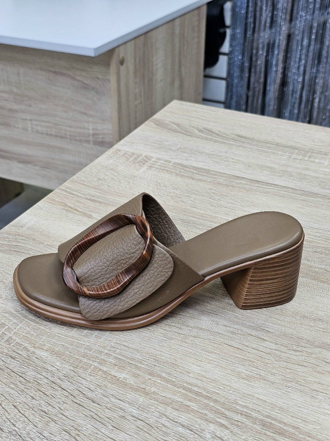 ,женские босоножки,женские шлепанцы,босоножки сабо,модные сандалии