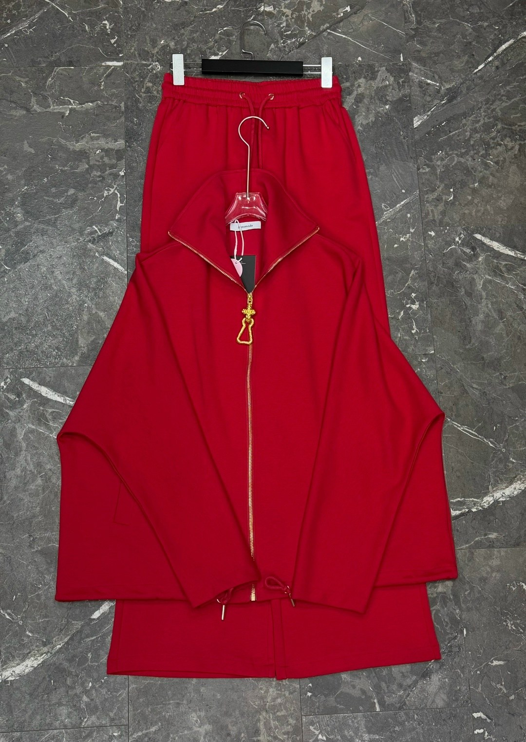 спортивный костюм dilana vip 2065 красный,костюм dilanavip 2065 красный,спортивный костюм dilanavip 2065 красный размер 44-54,костюм dilana vip 2065 красный,костюм dilana vip арт. 2065 красный