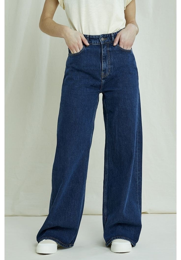 широкие джинсы,джинсы брюки,расклешенные джинсы wide fit jjxx темно-синий деним,джинсы-клеш jxtokyo jjxx цвет dark blue denim,джинсы широкие трубы для невысоких feimailis 37420599