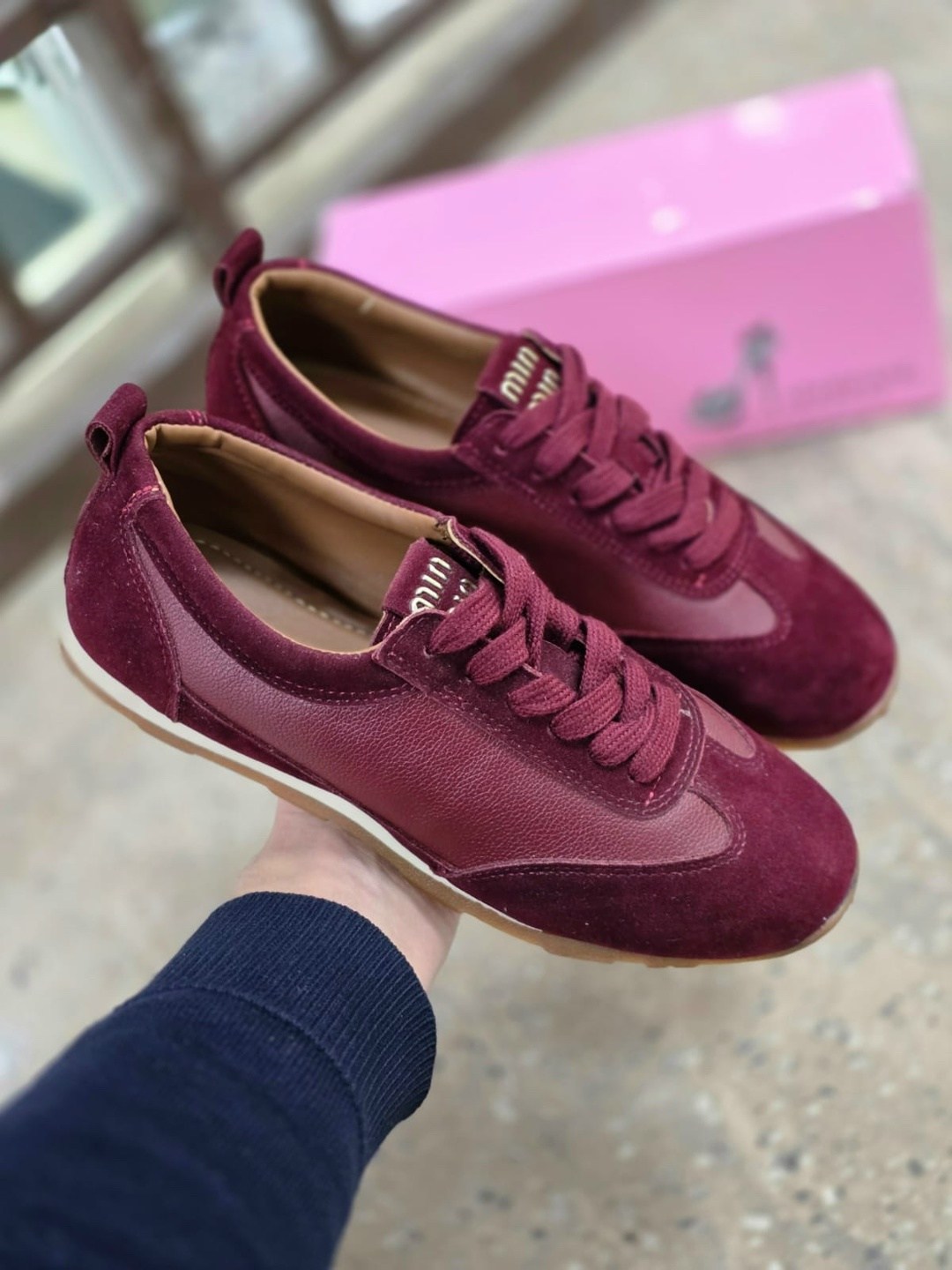 ,кроссовки бордовые,женские кроссовки,бордовые кожаные кроссовки,кроссовки замшевые